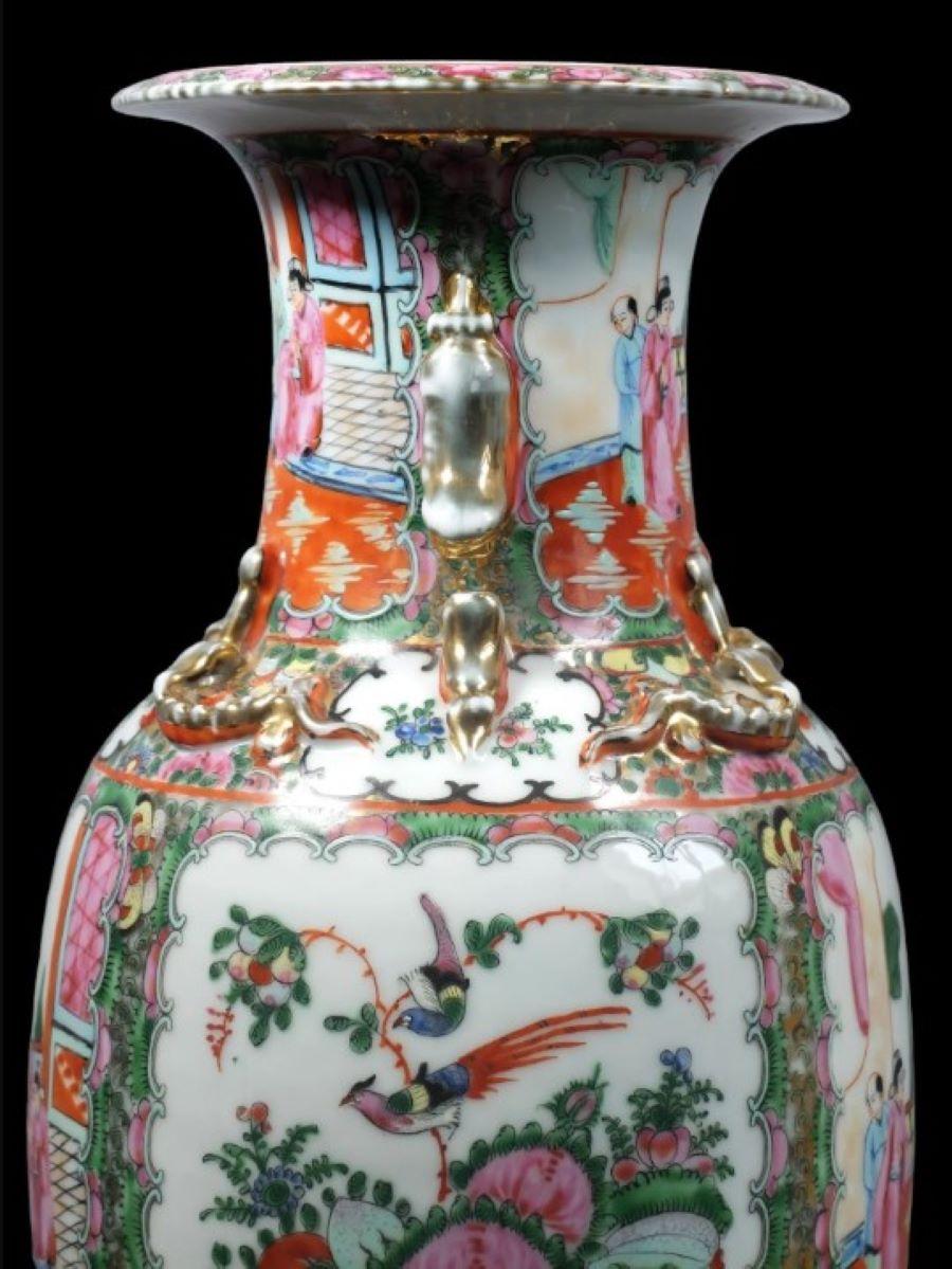 20th Century Baluster vase Canton porcelain - famille rose - Qing - Early 20th China