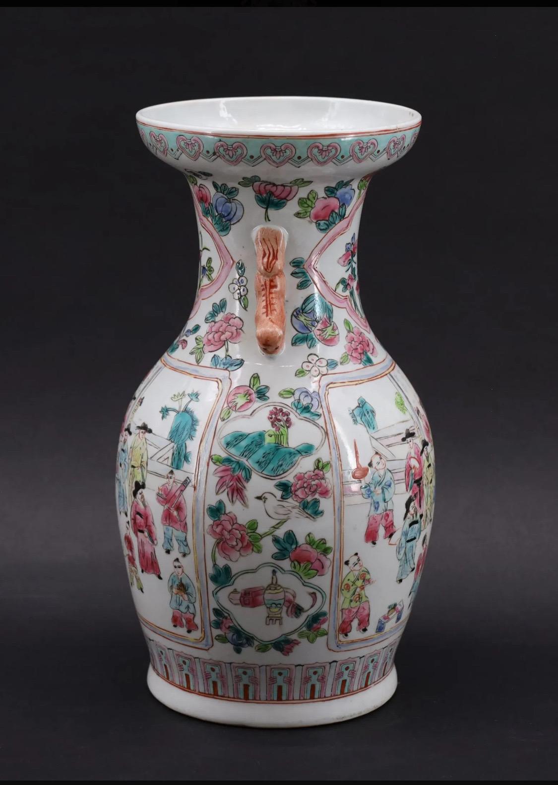 Balustervase aus emailliertem Porzellan der Famille Rose - China - Kanton - Ende des 19. (19. Jahrhundert) im Angebot