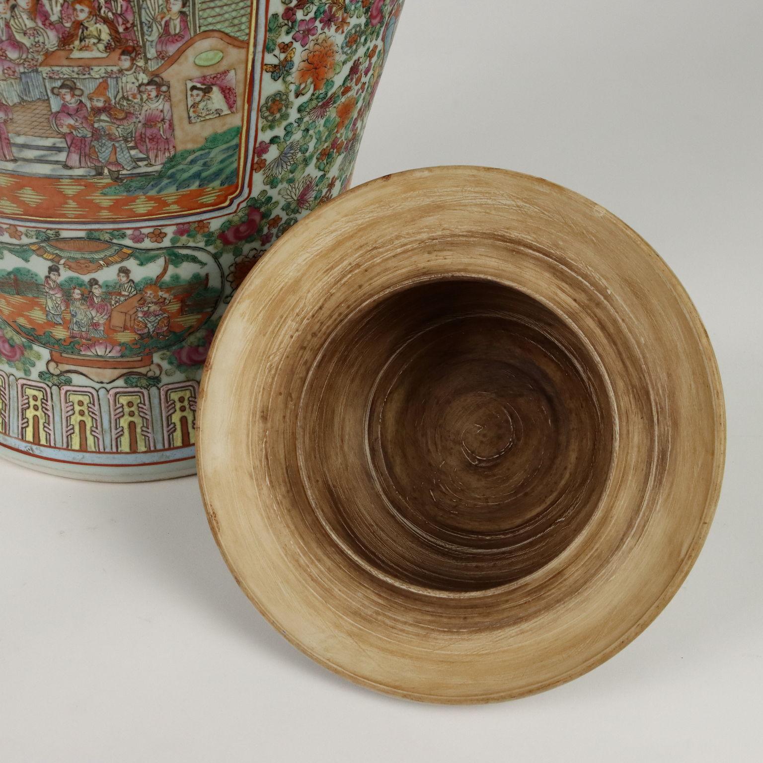 Baluster Vase Porcelain China xx Century For Sale 2