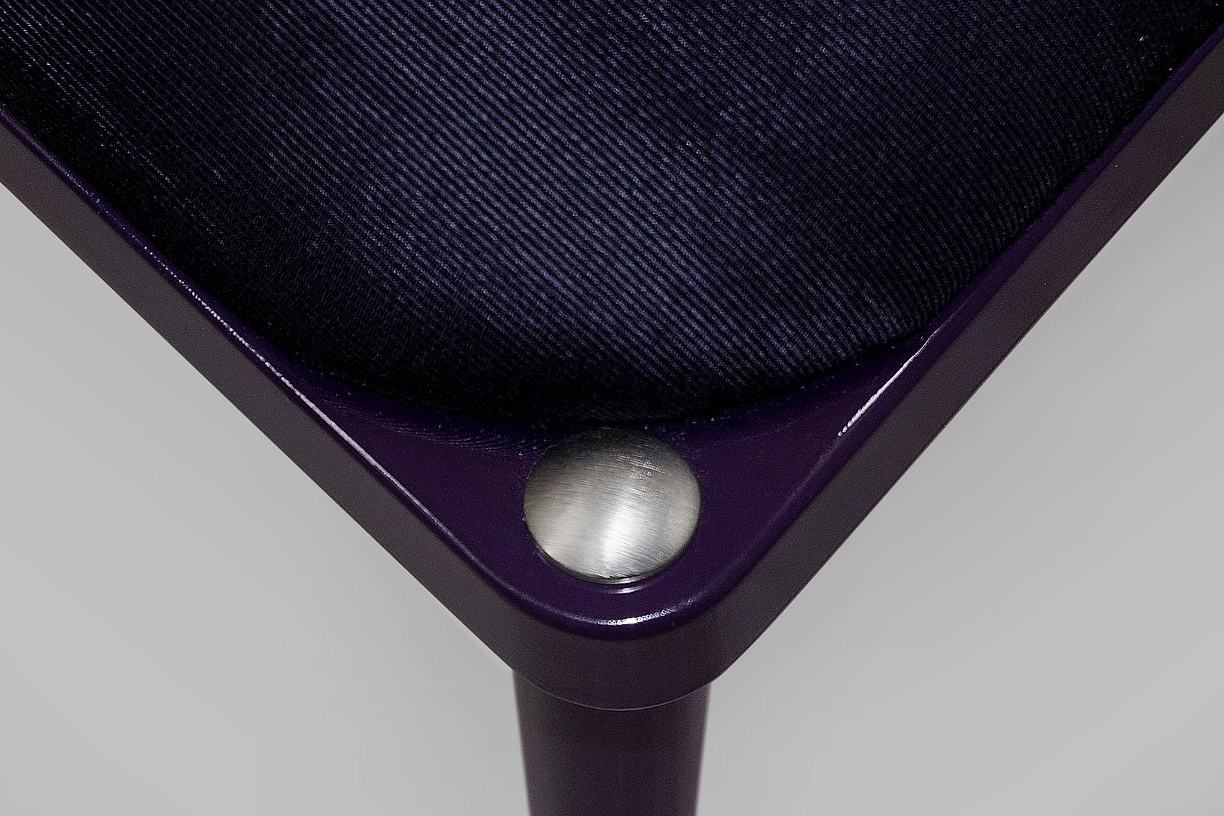 'Balzaretti' Chair in Deep Purple Moire Pattern Silk In New Condition For Sale In Concordia Sagittaria, Veneto