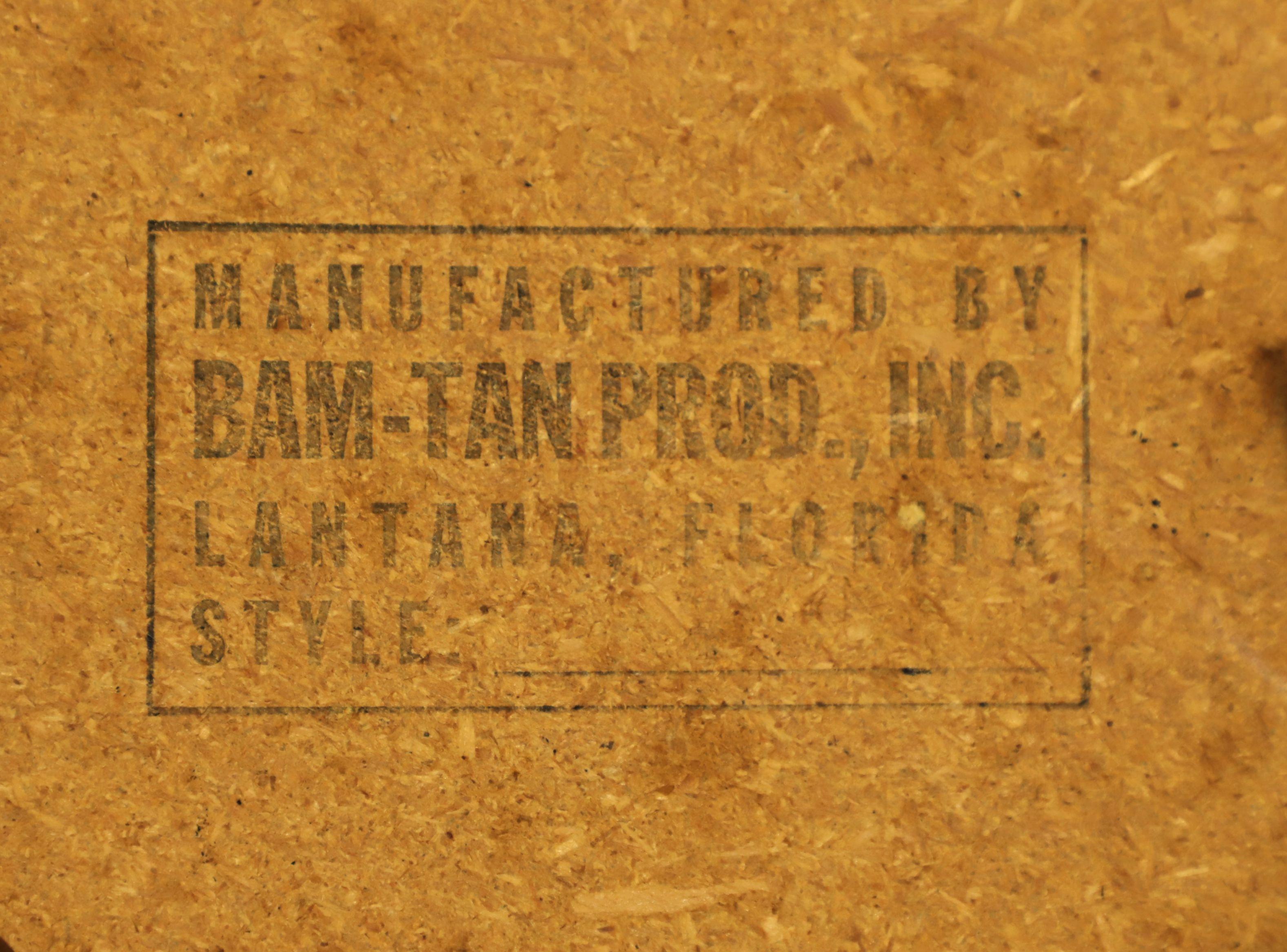 BAM-TAN, runder Rattan-Esstisch aus den 1960er Jahren (Metall) im Angebot