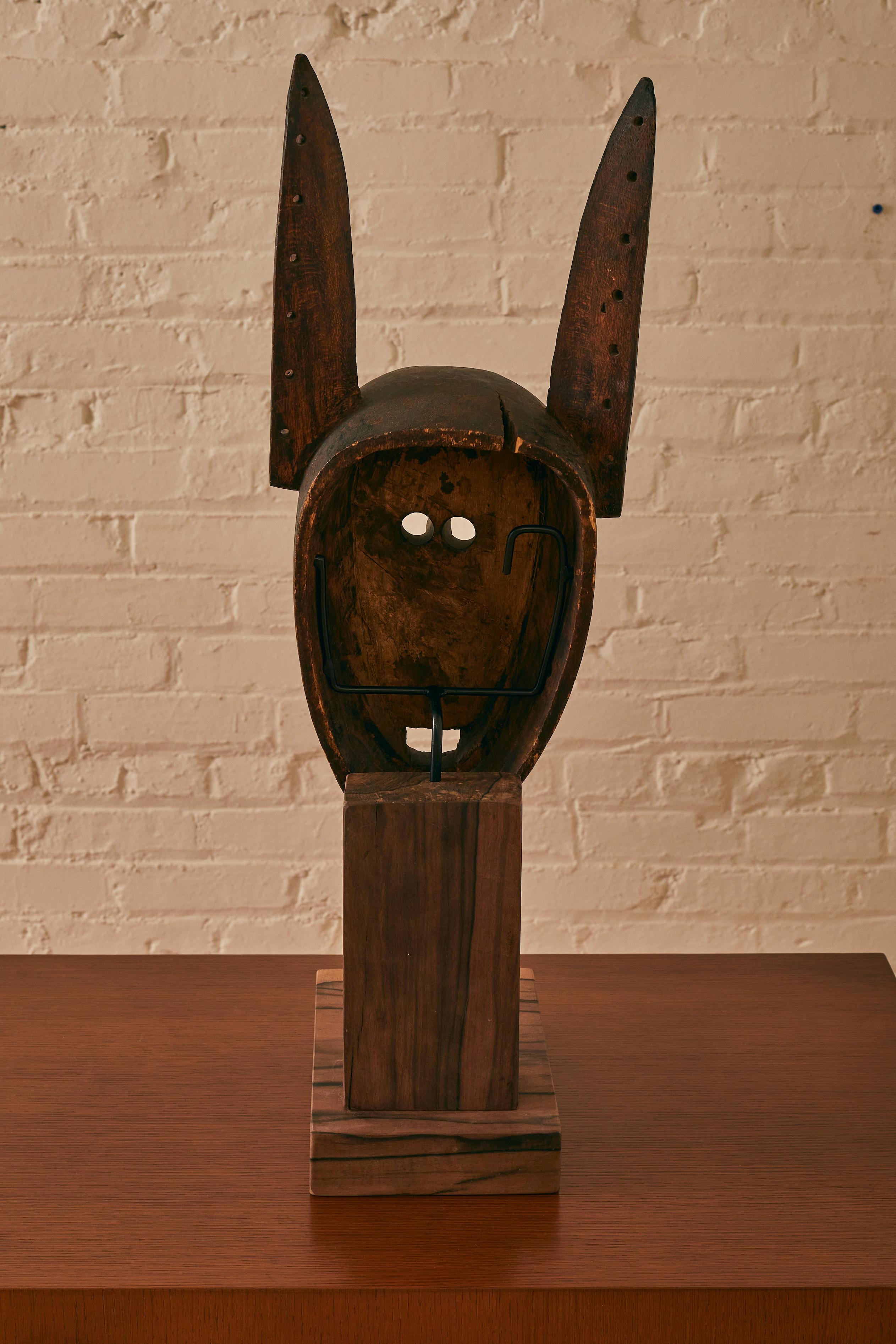Bamana Mask on a Custom Wooden Stand In Good Condition For Sale In Long Island City, NY