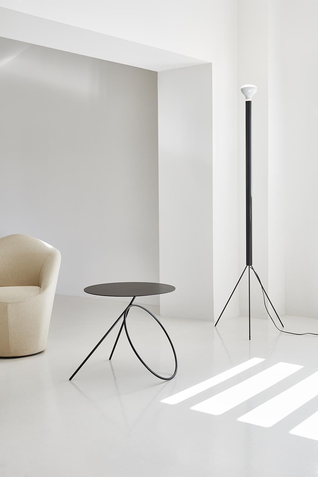 Minimalist Viccarbe Bamba Side or Coffee Table, Black Finish by Pedro Paulo Venzón For Sale