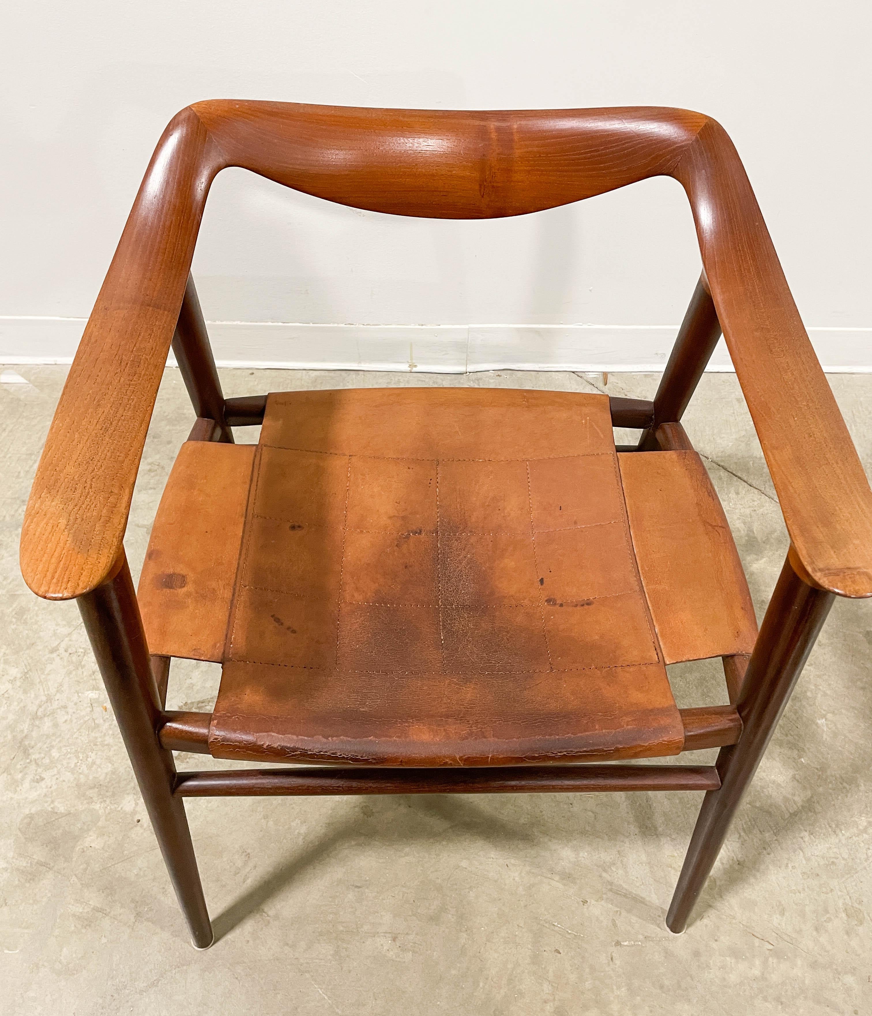 Bambi Chair in Teak and Leather 6
