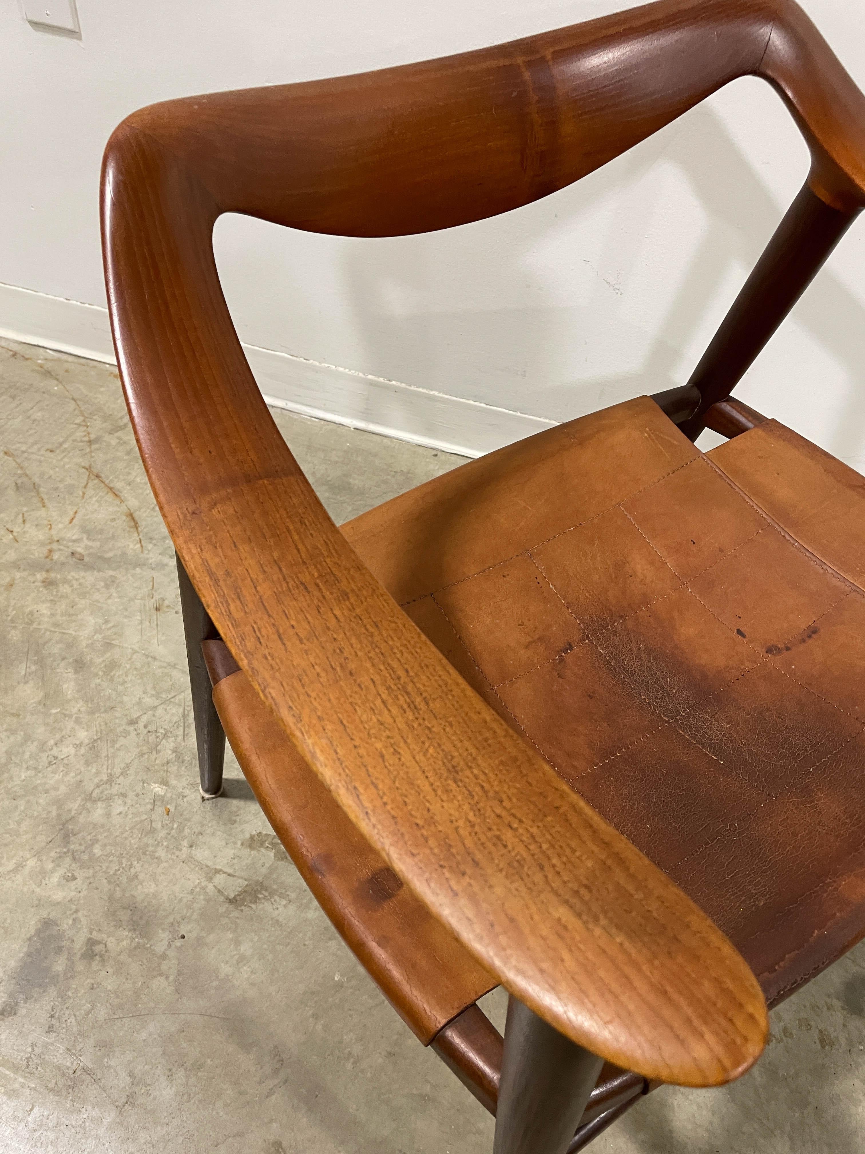 Bambi Chair in Teak and Leather 3