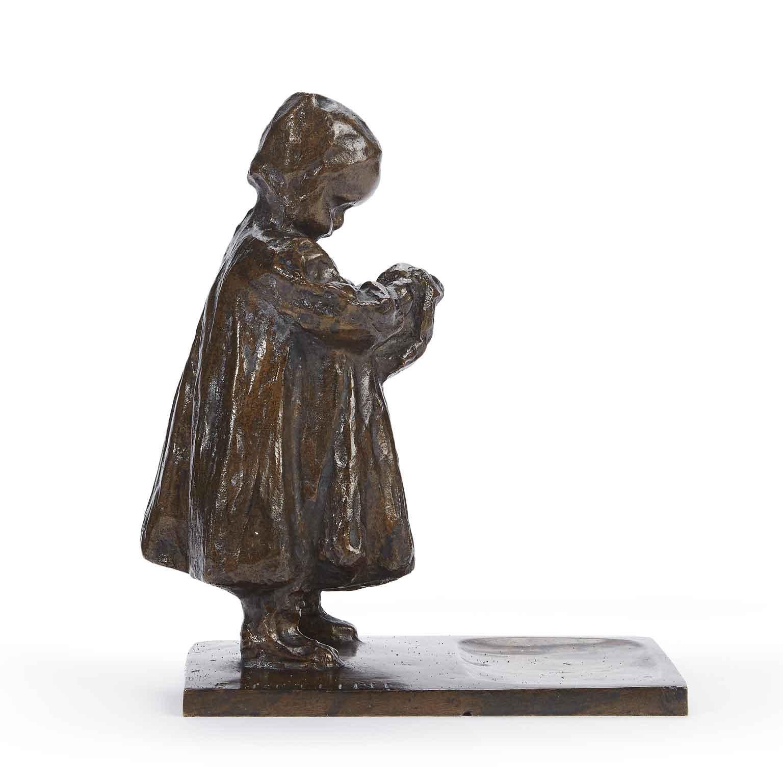 20th Century Bambina en bronze Scultura Italiana Intitolata NIVES di Eugenio Pellini 1900 en vente