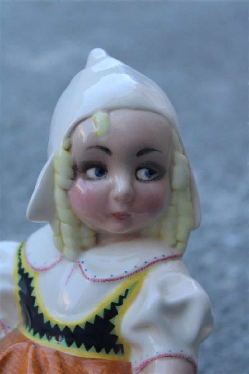 Art Deco Little girl in Italian ceramic Essevi Sandro Vacchetti 1930 Dutch little girl Le For Sale