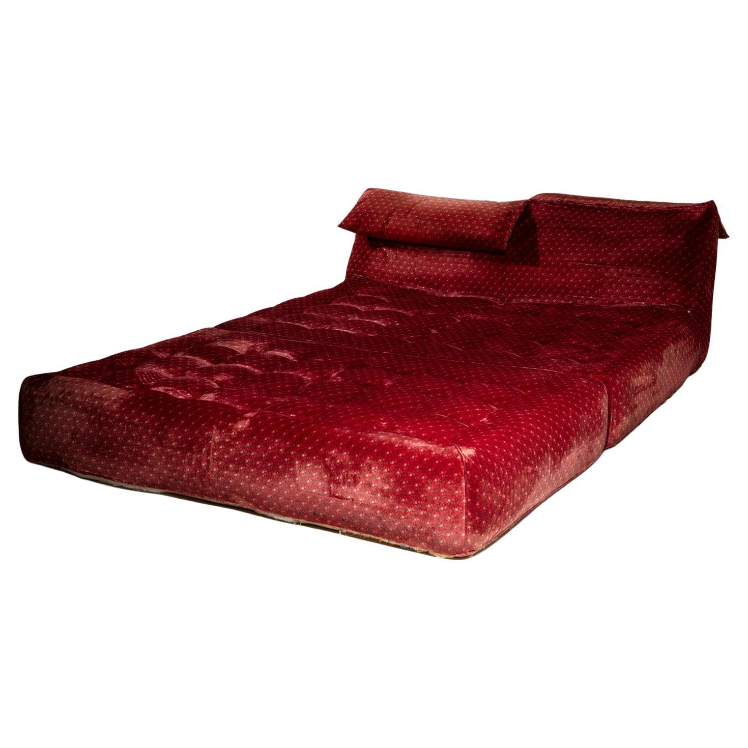 "Bambole" Double Bed by Mario Bellini for Cassina, Italy, 1970s For Sale