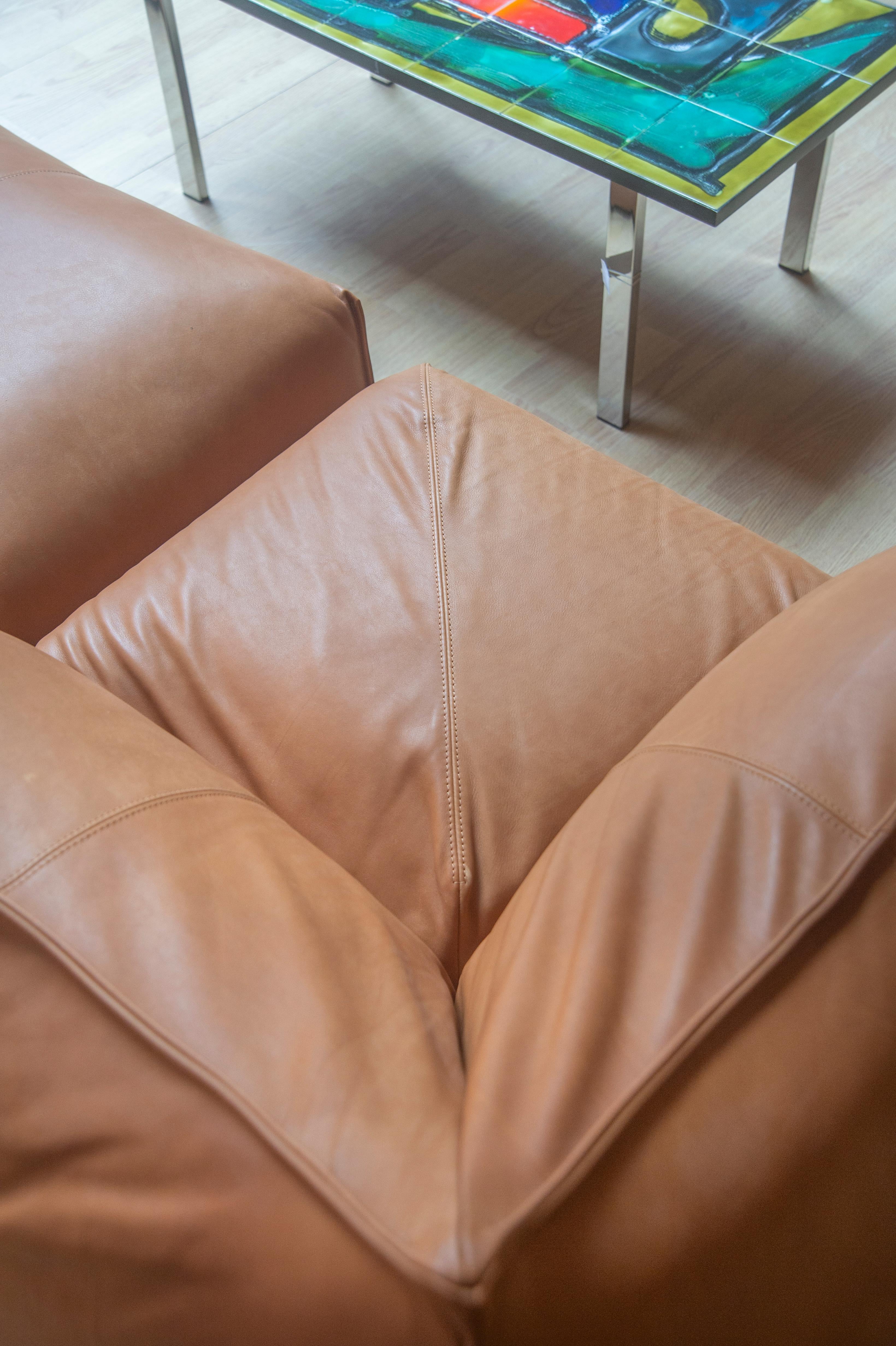 Bambole Leather Sofa by Bonjour Ostende 3
