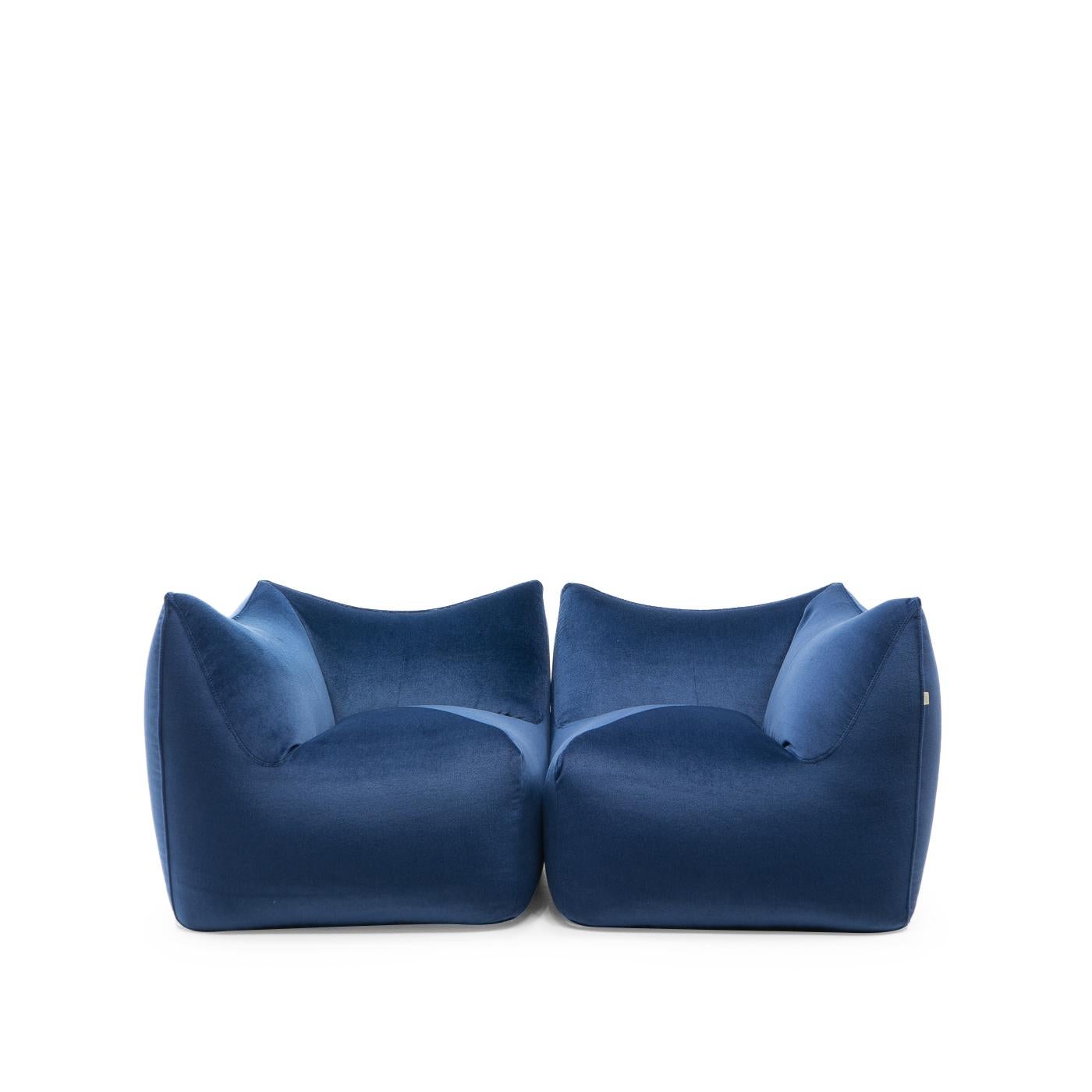 Iconic set by Mario Bellini for B&B Italia, consisting of two single seat Bambole Sofa elements that form either two single lounge chairs or one sofa when combined.

We have selected Musco, a dark blue mohair by De Ploeg, the Netherlands:
Mohair