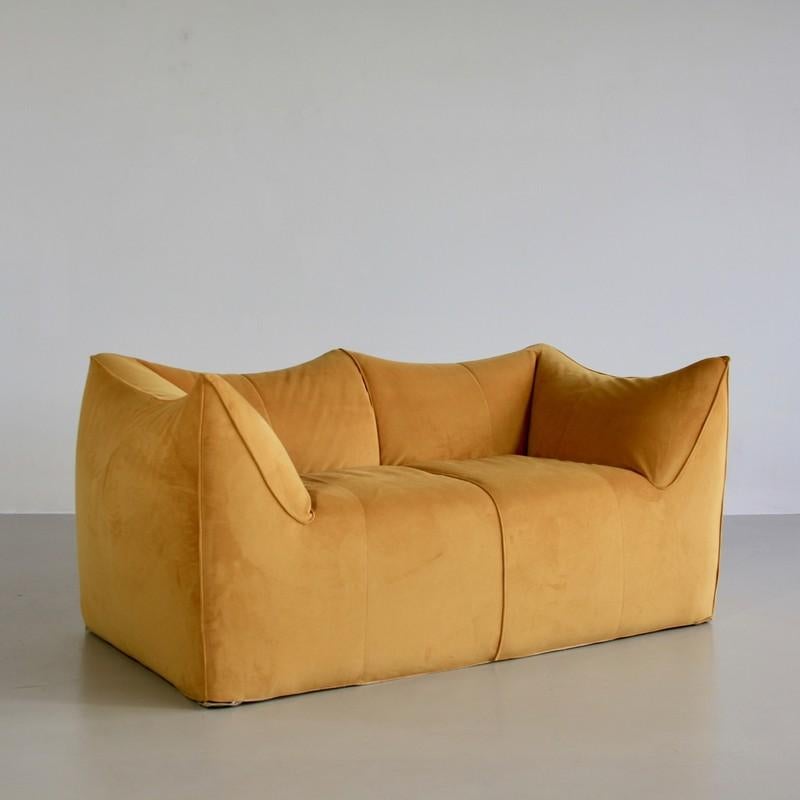 Bambole, Two-Seat Sofa by Mario Bellini In Good Condition In Berlin, Berlin