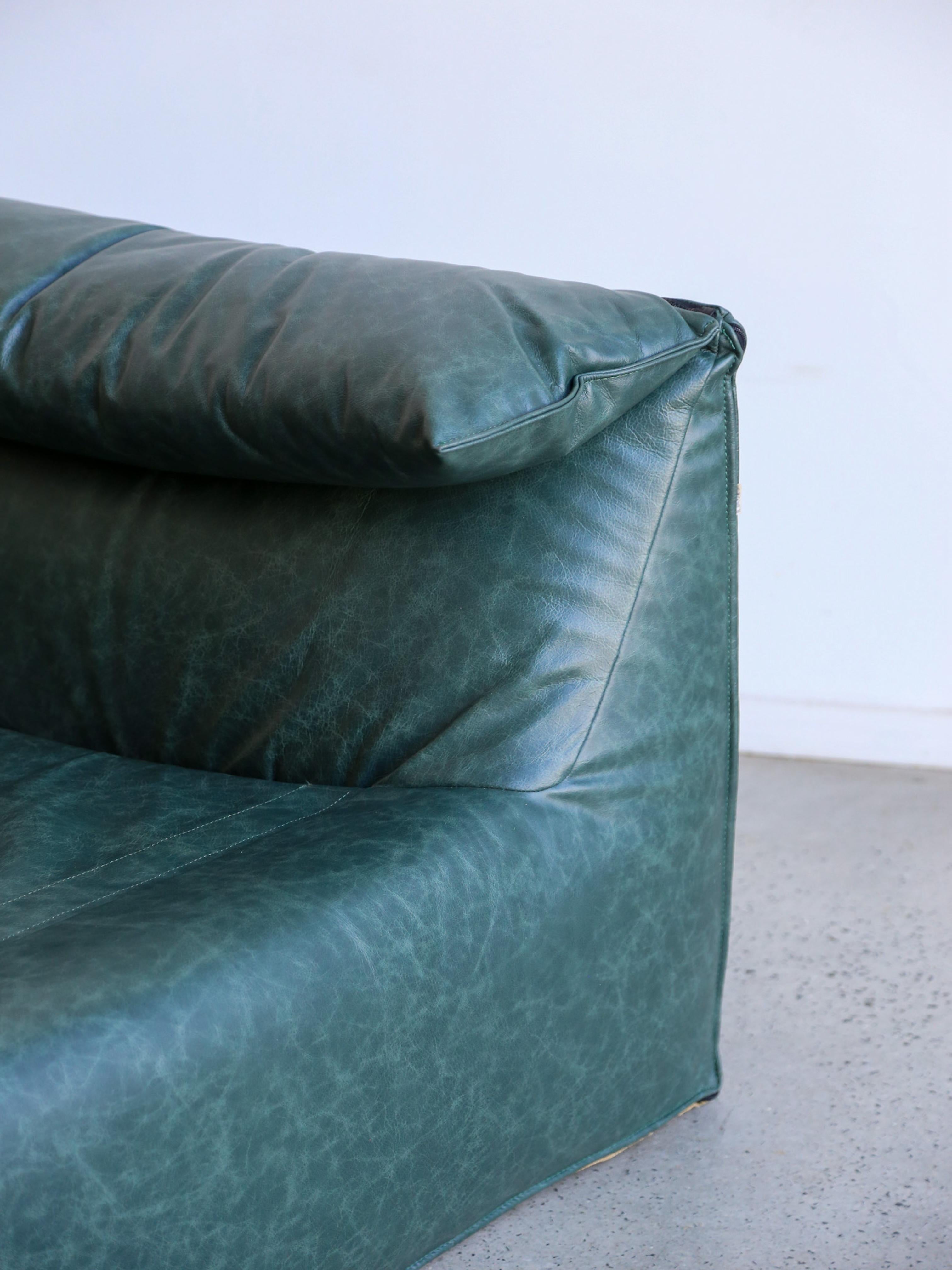 Bamboletto by Mario Bellini for B&B Italia in Light Grey Frosted Leather 1970s For Sale 8