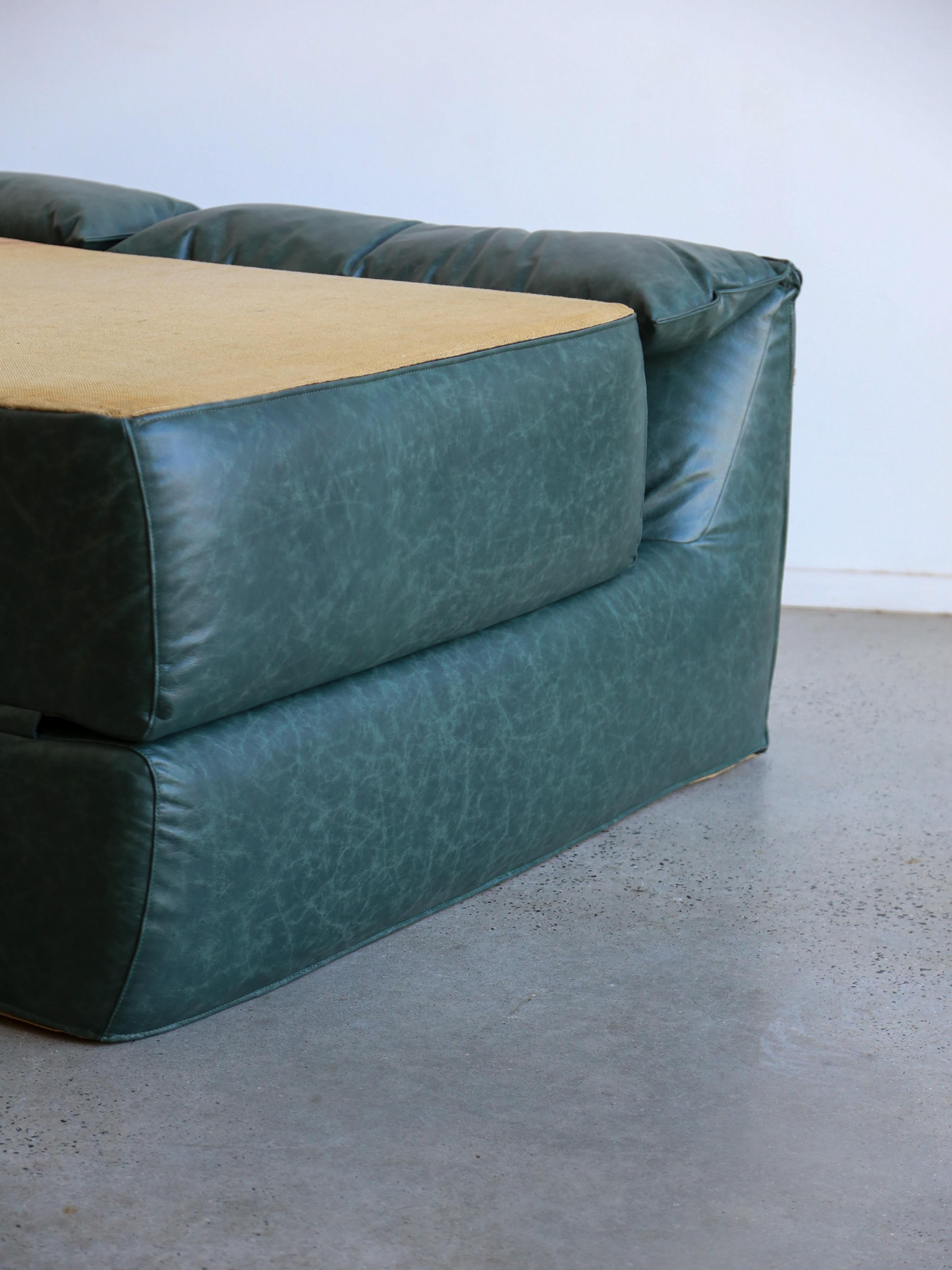 Mid-Century Modern Bamboletto by Mario Bellini for B&B Italia in Light Grey Frosted Leather 1970s For Sale