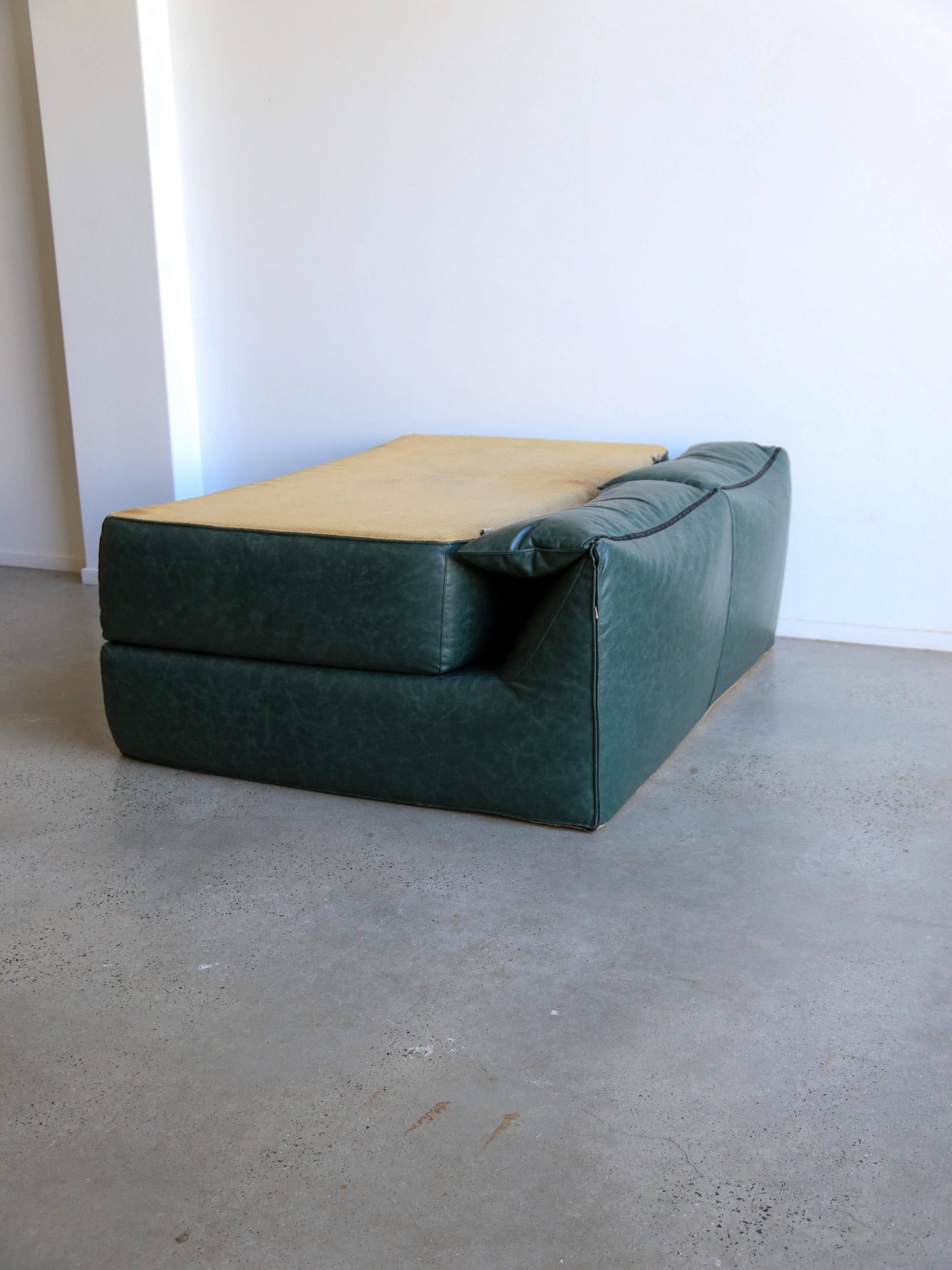 Bamboletto by Mario Bellini for B&B Italia in Light Grey Frosted Leather 1970s For Sale 2