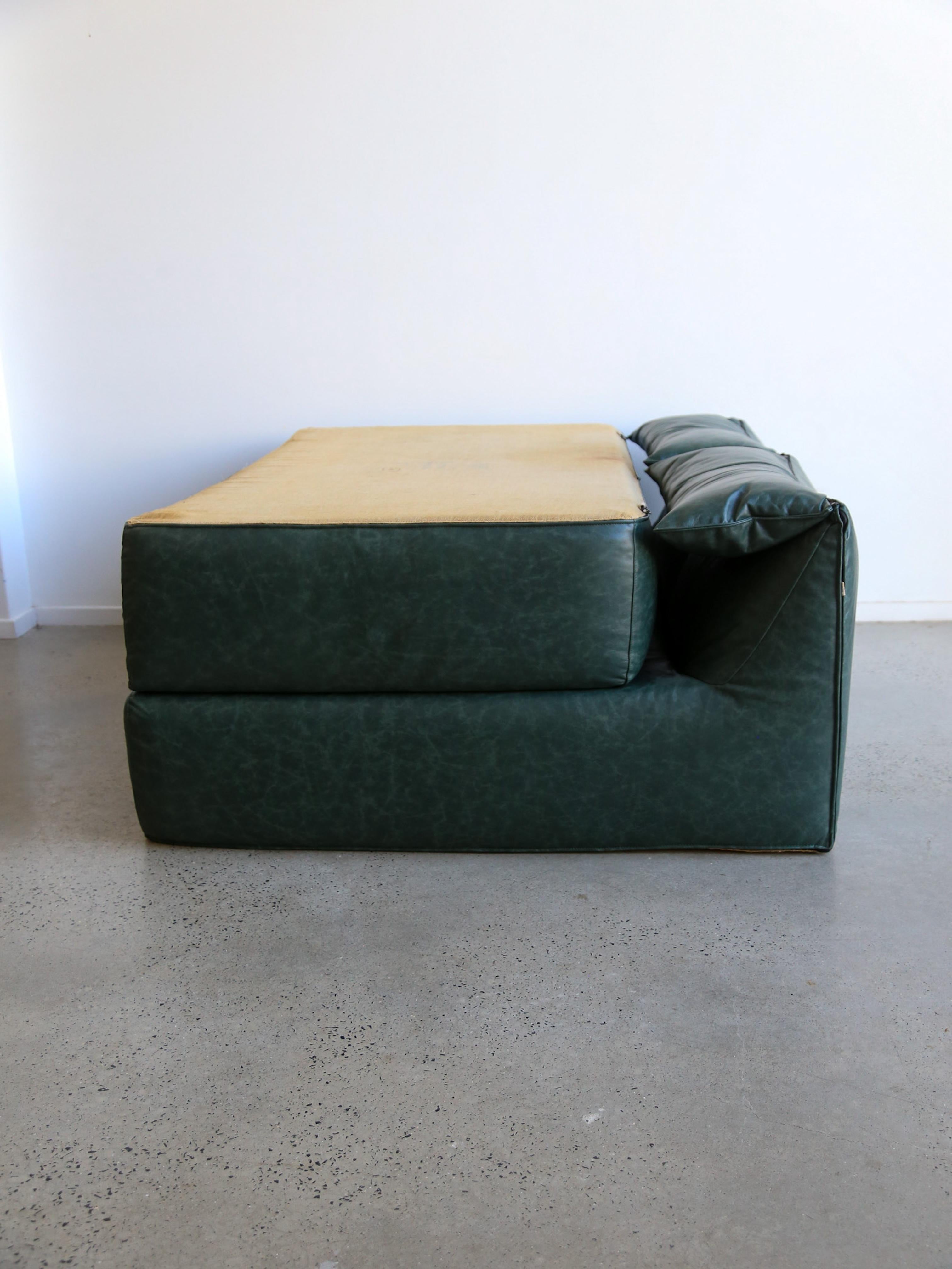 Bamboletto by Mario Bellini for B&B Italia in Light Grey Frosted Leather 1970s For Sale 3