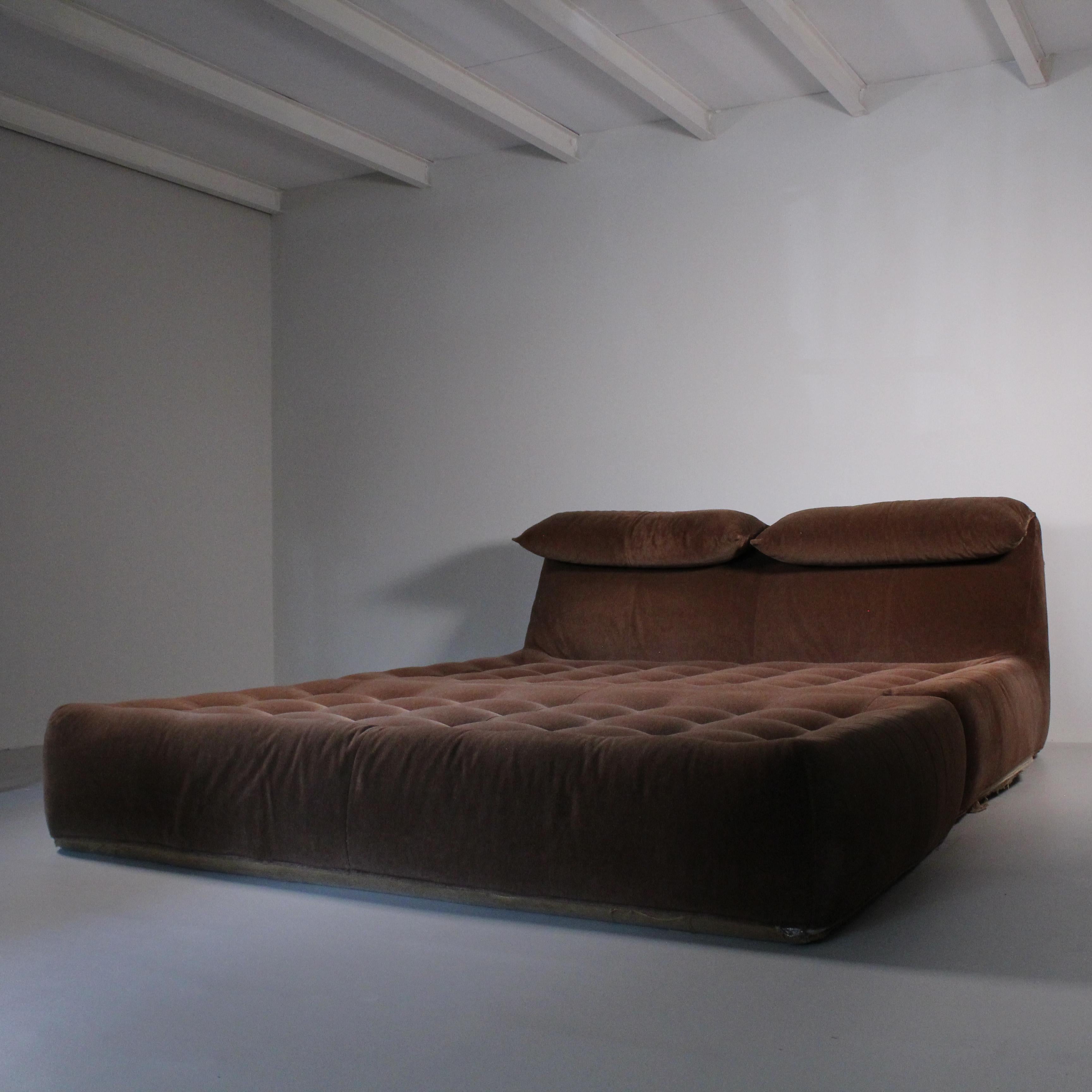 Bamboletto Bed, Mario Bellini, b&b 6