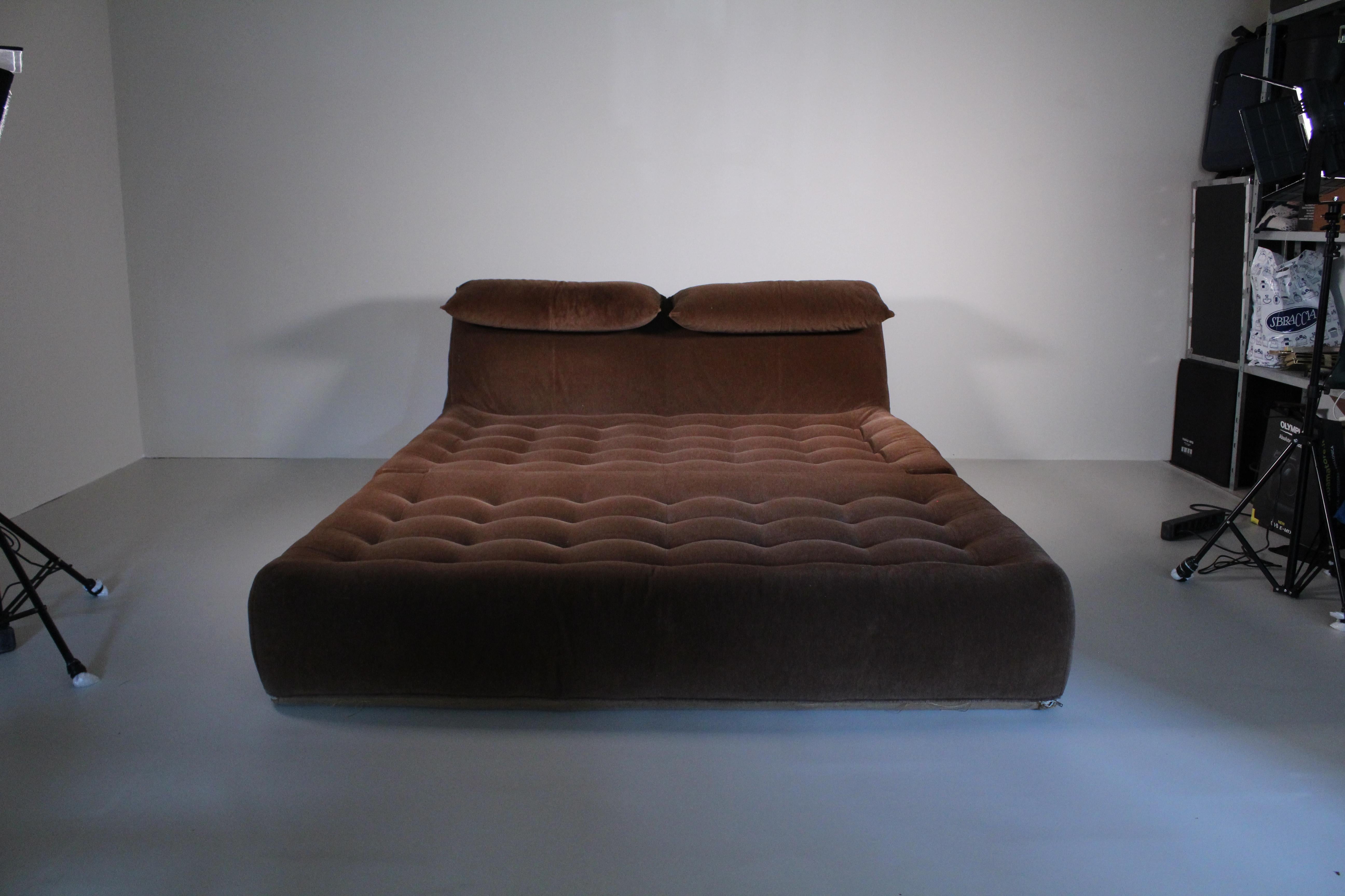 Bamboletto Bed, Mario Bellini, b&b 9