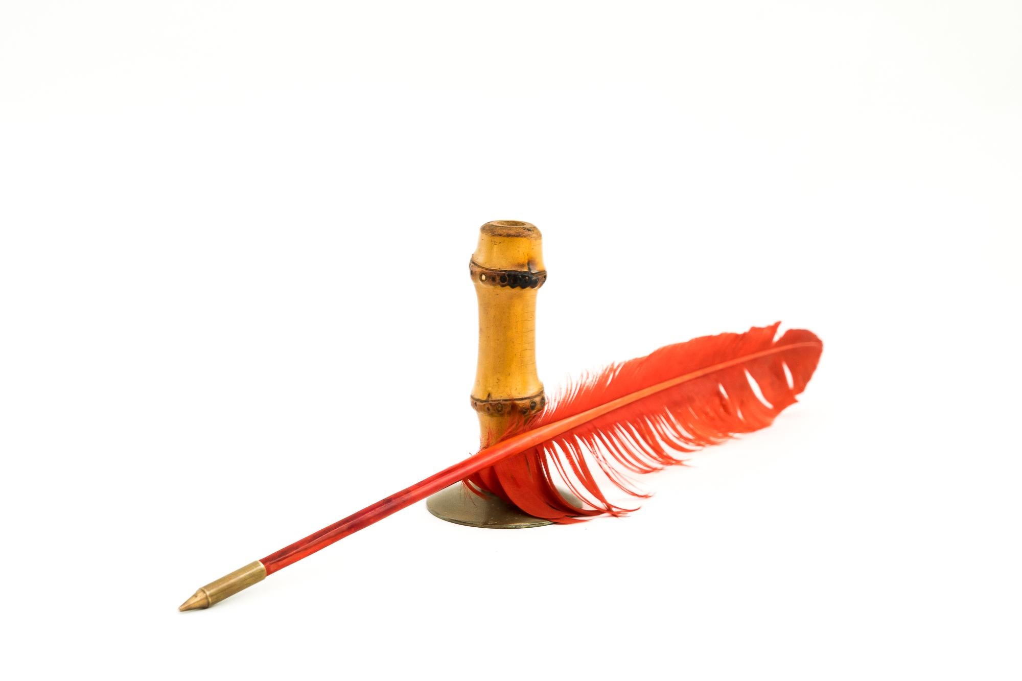 Bamboo and brass pen holder, around 1960s
Original condition

(the feather is only for the photo shoot and is not included).