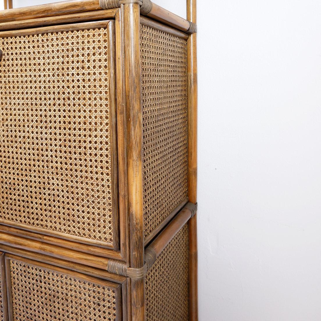 Bamboo and cane shelf/Bar from the 70s For Sale 3