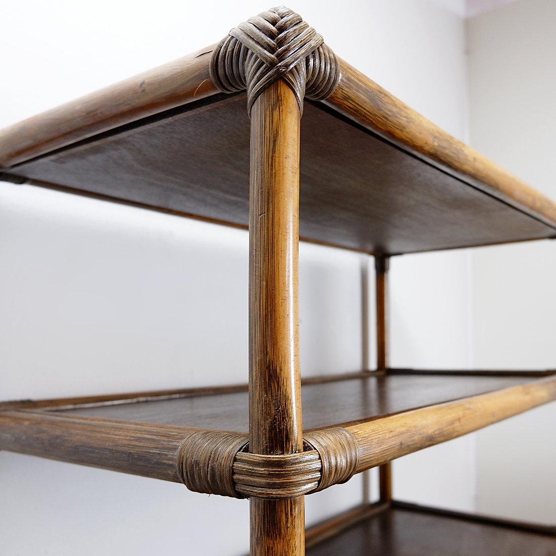 Bamboo and cane shelf/Bar from the 70s For Sale 4
