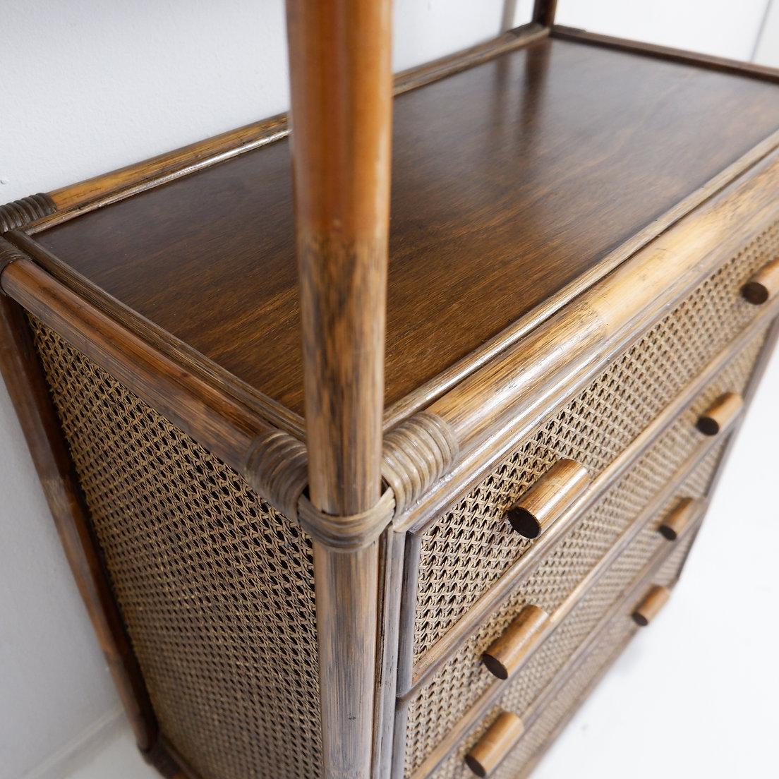 Bamboo and cane shelf from the 70s For Sale 5