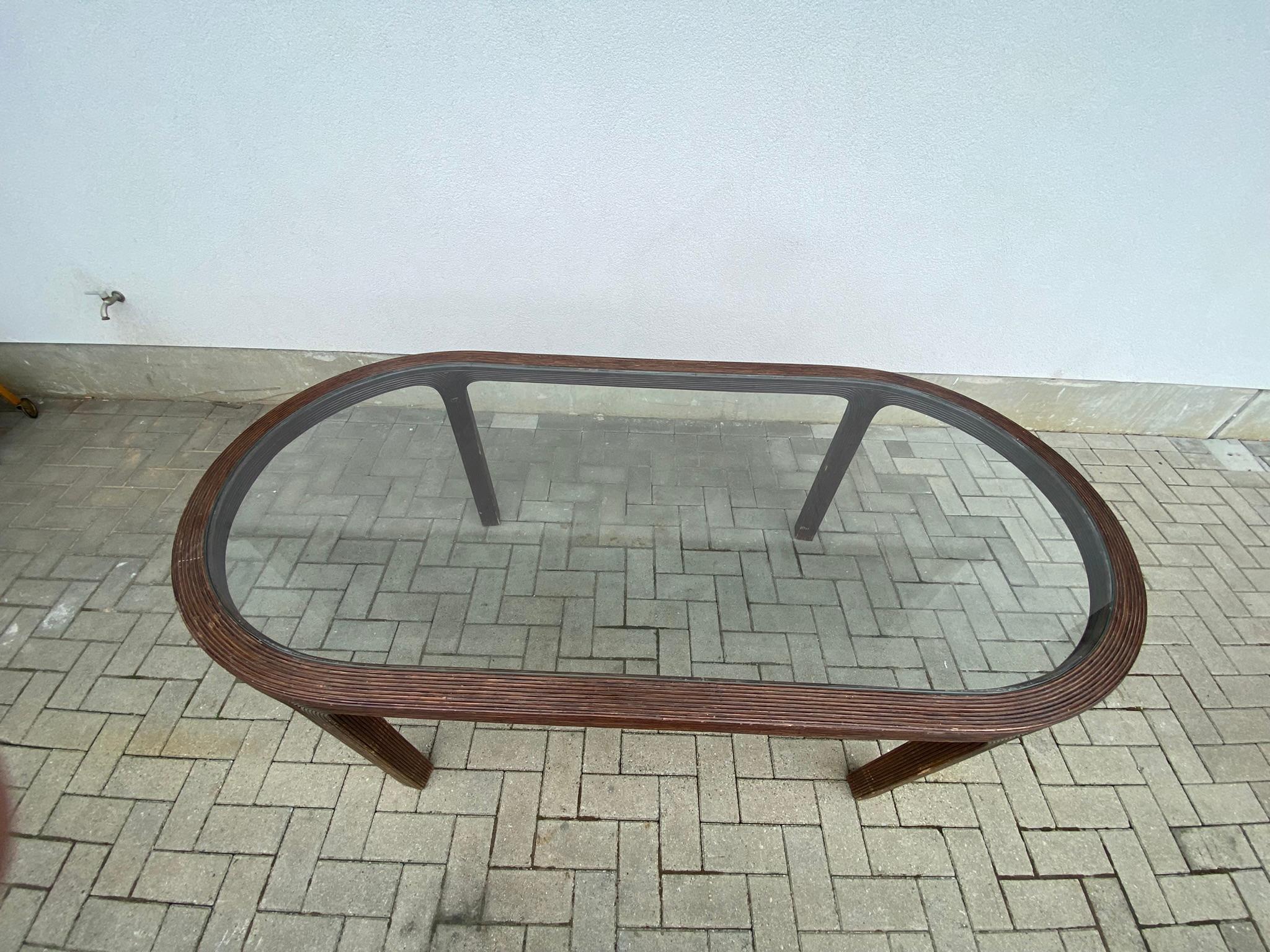 Fin du 20e siècle Table de salle à manger en bambou et verre, vers 1970 en vente