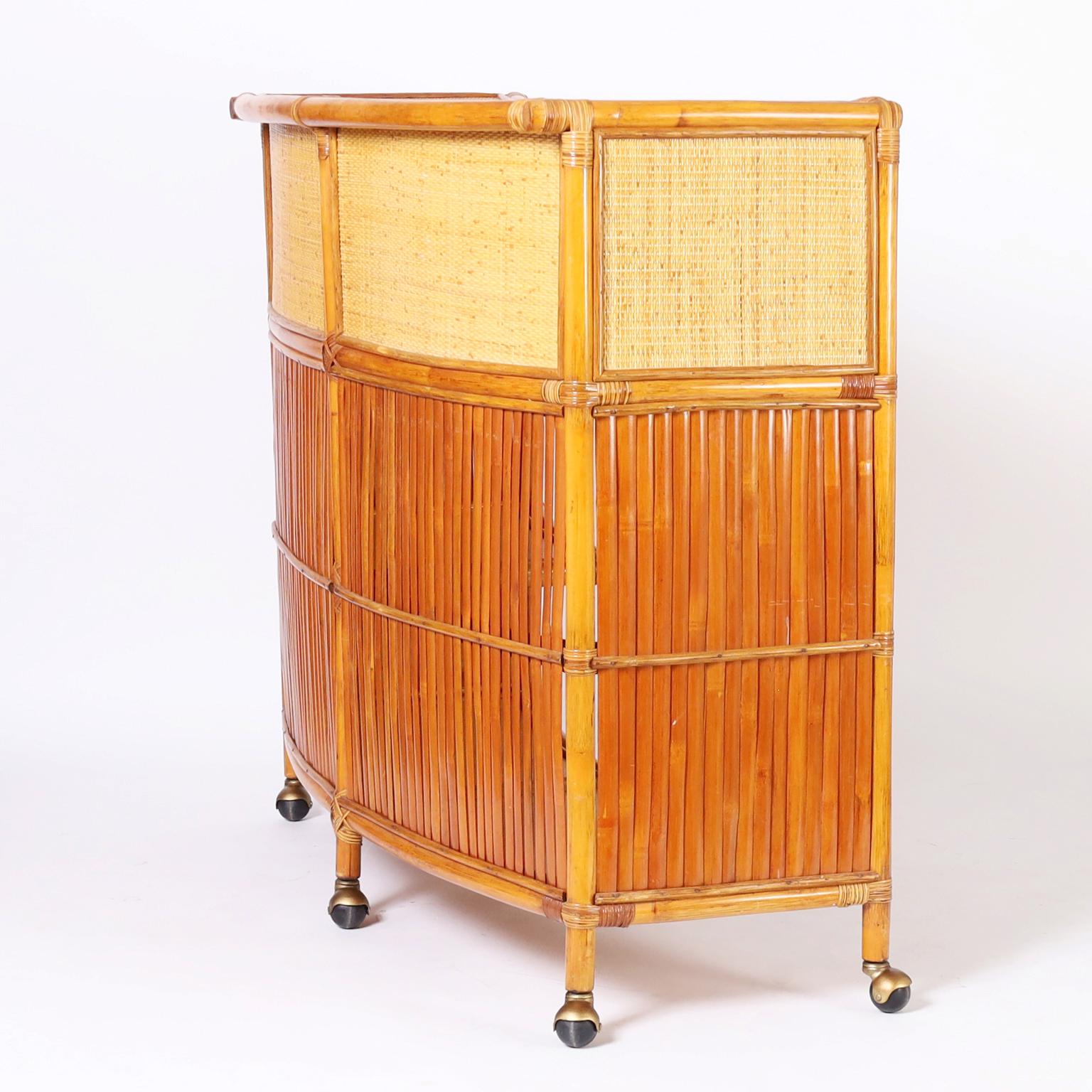 Mid-Century Modern Bamboo and Grasscloth Bar For Sale