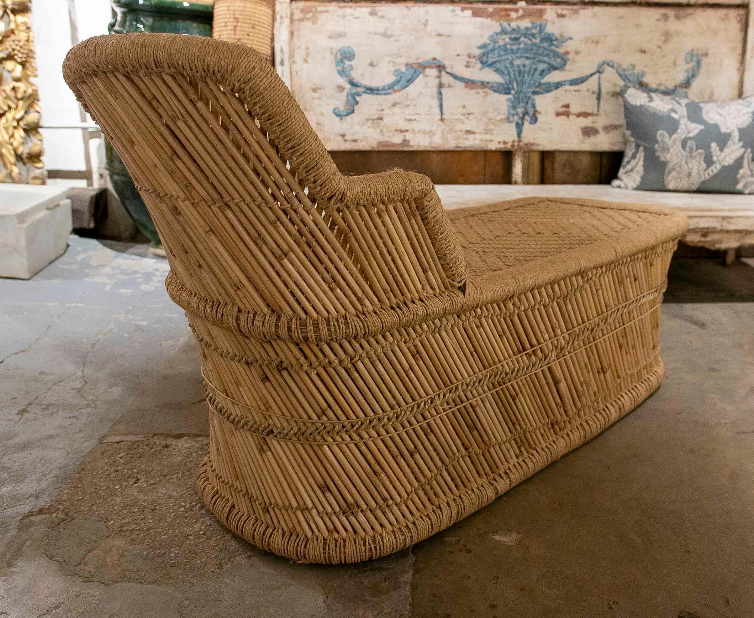 Bamboo and Hand-Stiched Rope Chaise Longue For Sale 9
