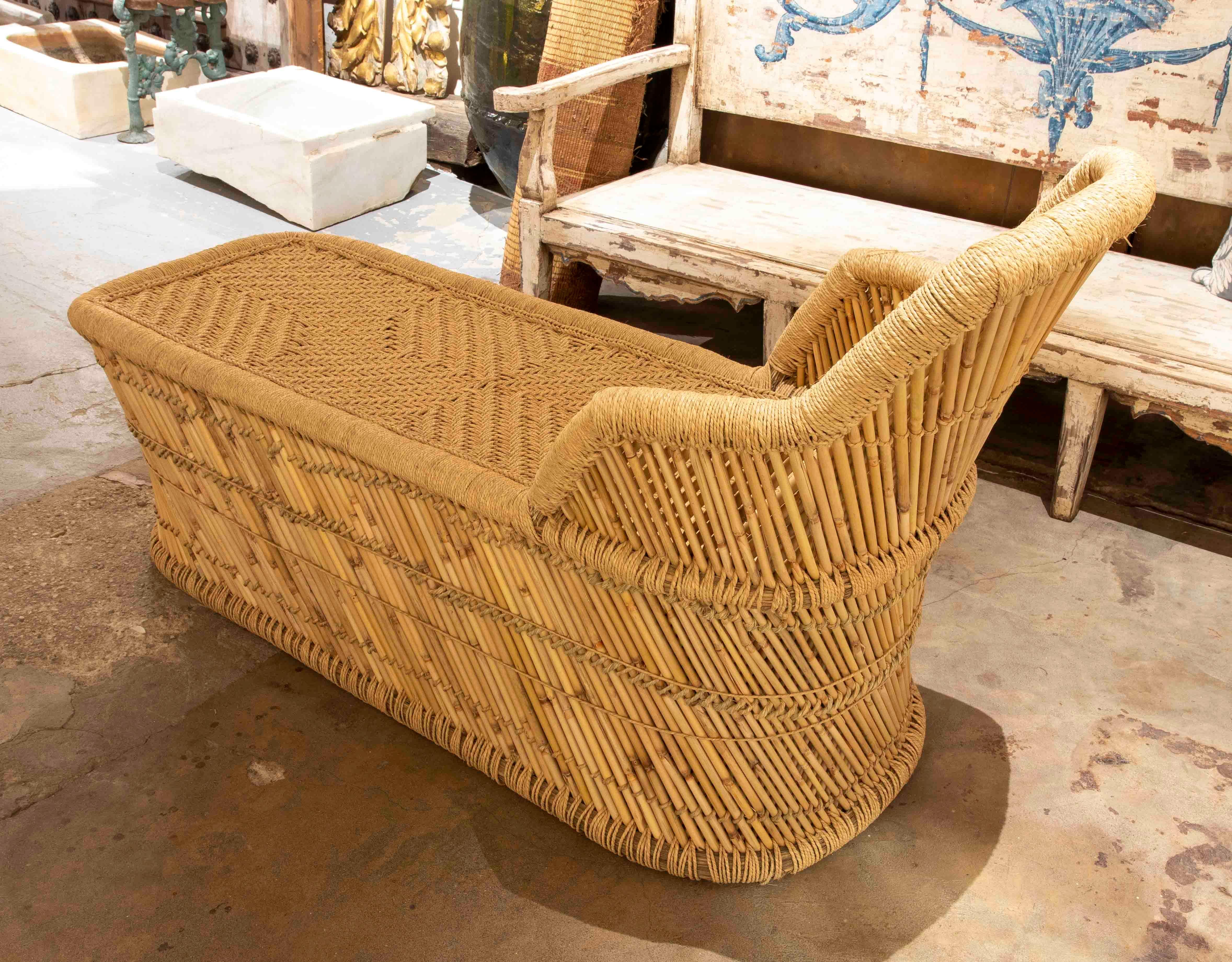 Bamboo and Hand-Stiched Rope Chaise Longue In Good Condition For Sale In Marbella, ES