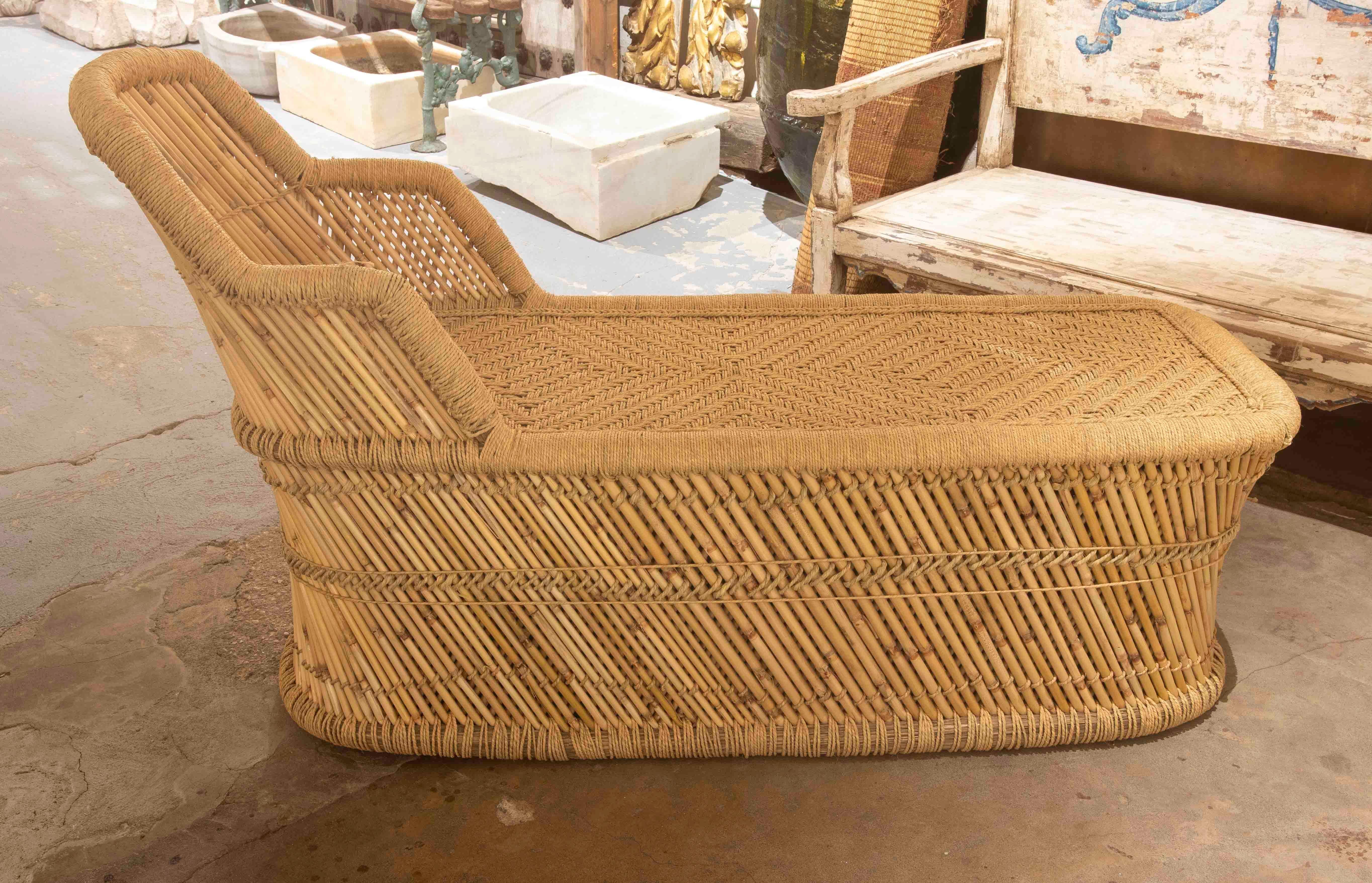 Bamboo and Hand-Stiched Rope Chaise Longue For Sale 1