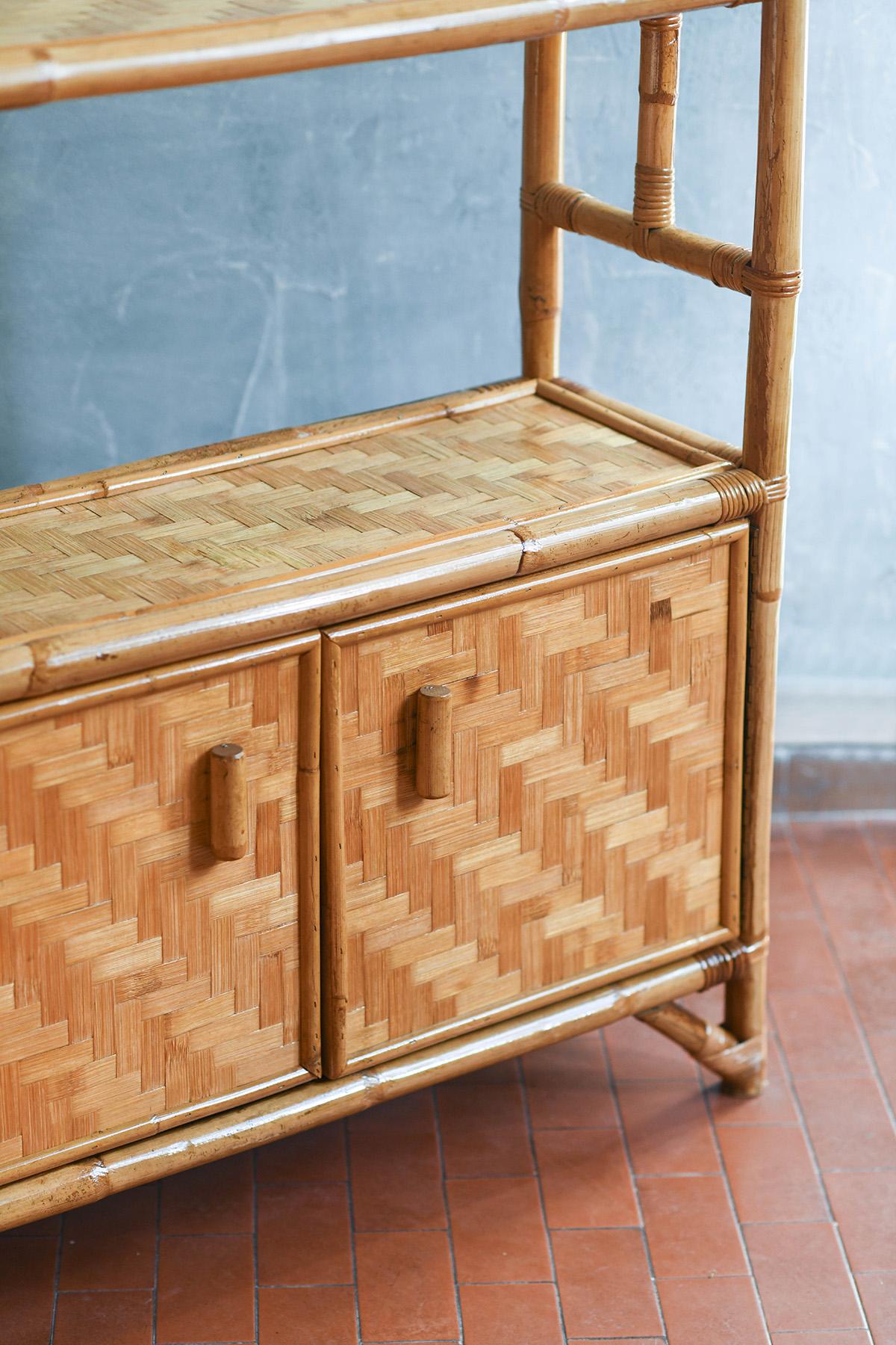Bamboo and pressed bamboo sideboard, 1980 In Good Condition For Sale In Roma, RM