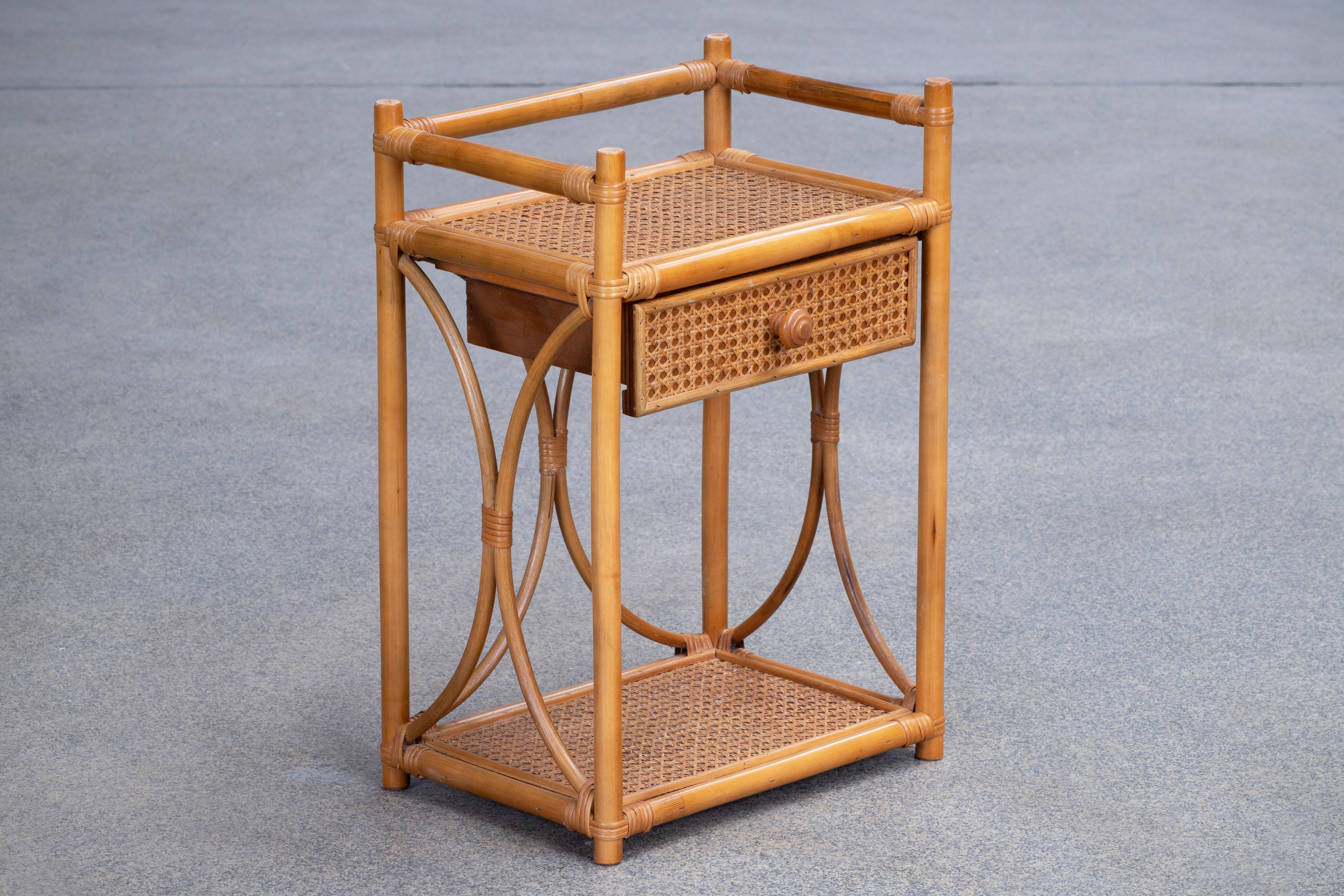 Mid-20th Century Bamboo and Rattan Albini Inspired Side Table or End Table, Italy, 1960s