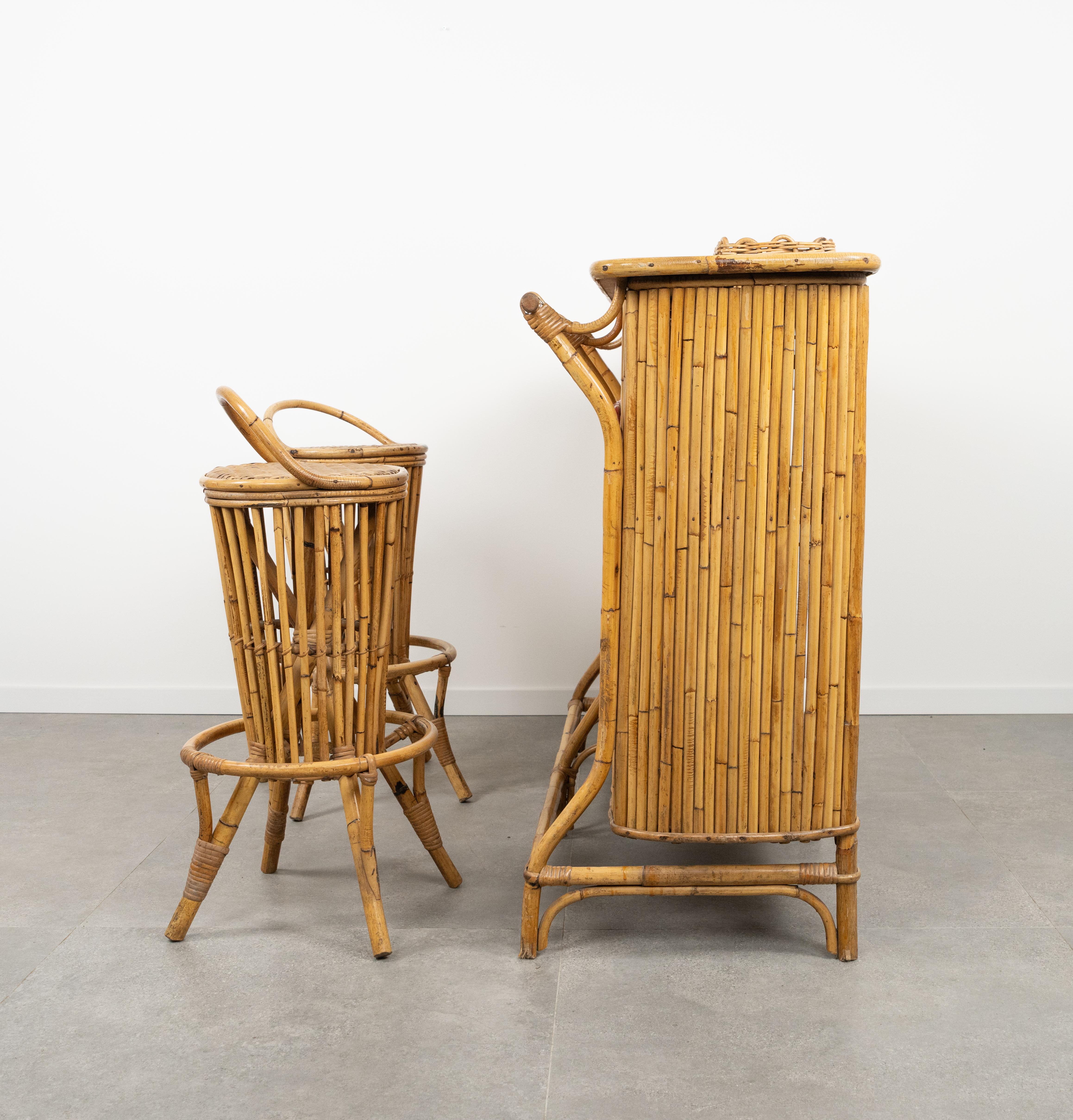 Bamboo and Rattan Cabinet Bar with Two Stools by Tito Agnoli, Italy 1950s For Sale 8