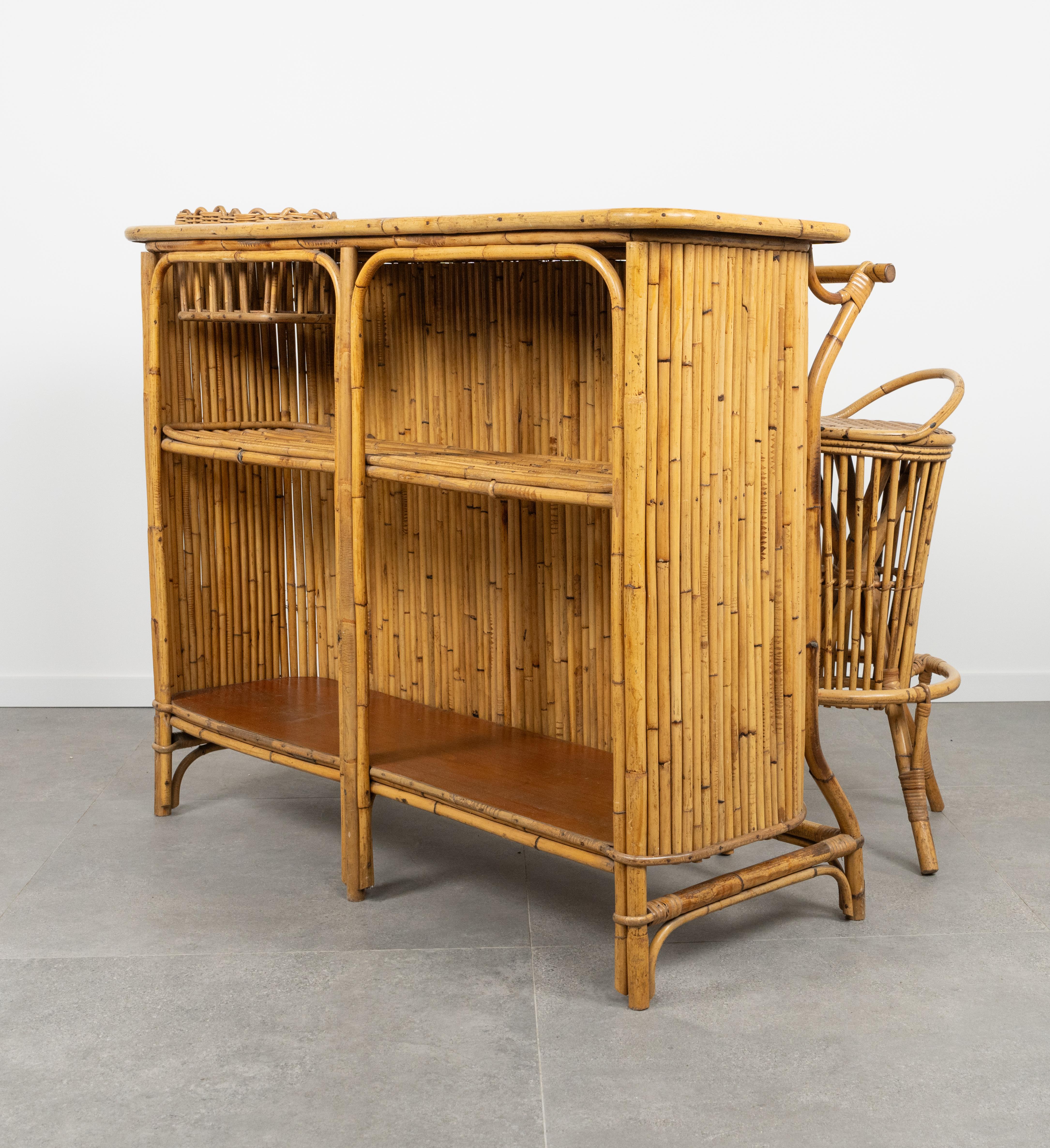 Bamboo and Rattan Cabinet Bar with Two Stools by Tito Agnoli, Italy 1950s For Sale 12