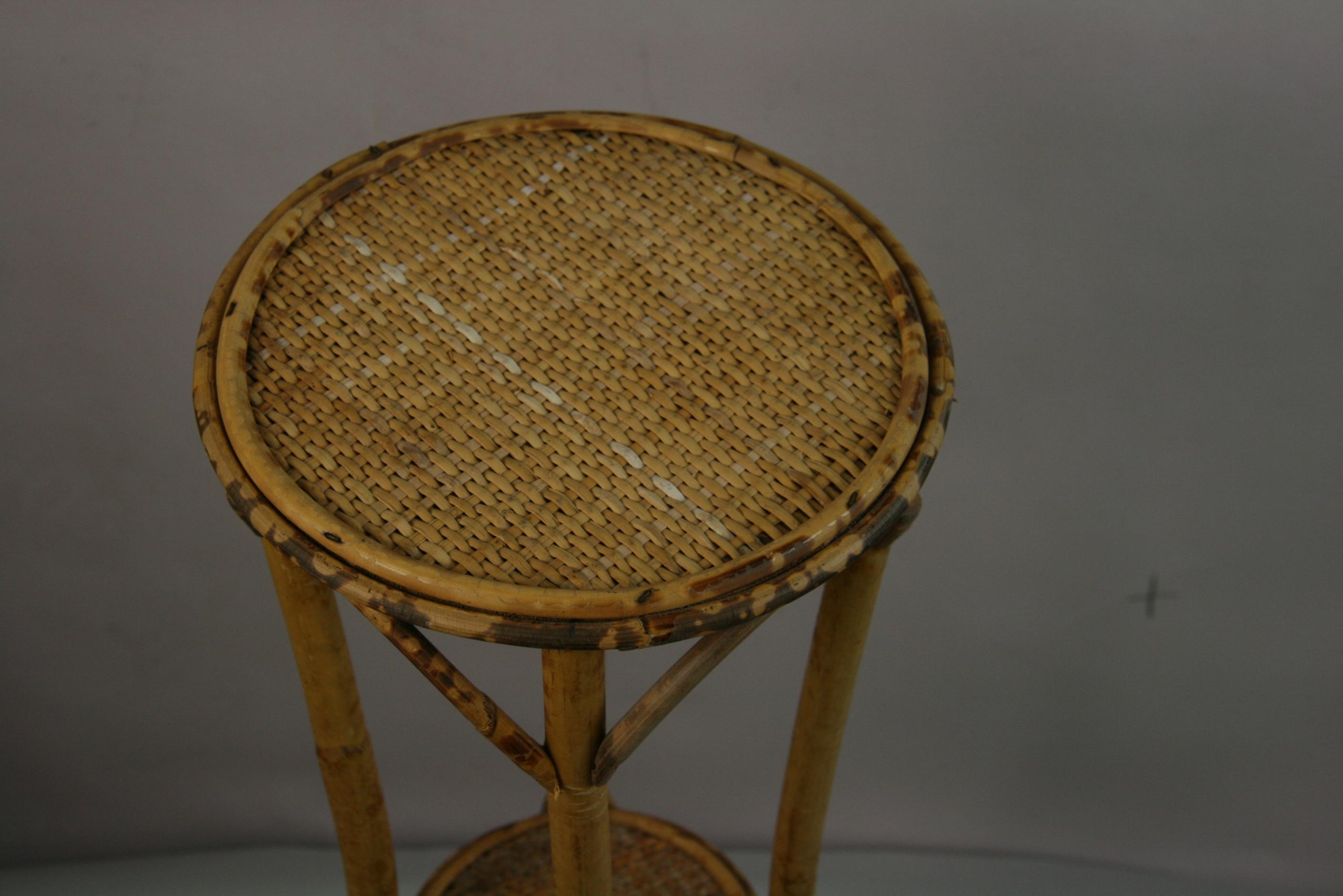 Bamboo and Rattan Plant Stand /Pedestal In Good Condition In Douglas Manor, NY