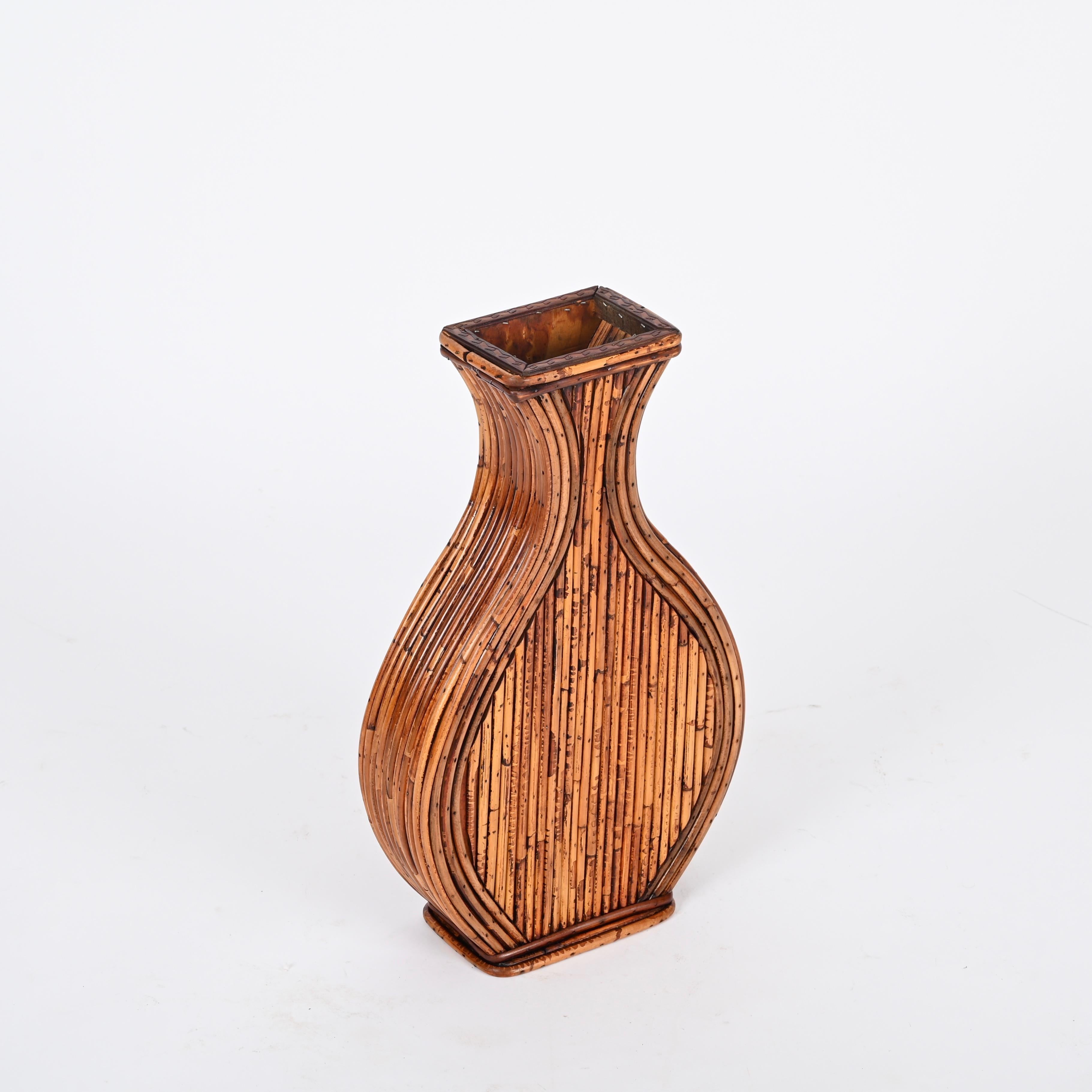Mid-Century Modern Jardinière ou Stand Umbrella en bambou et rotin, Vivai del Sud, Italie, années 1970 en vente