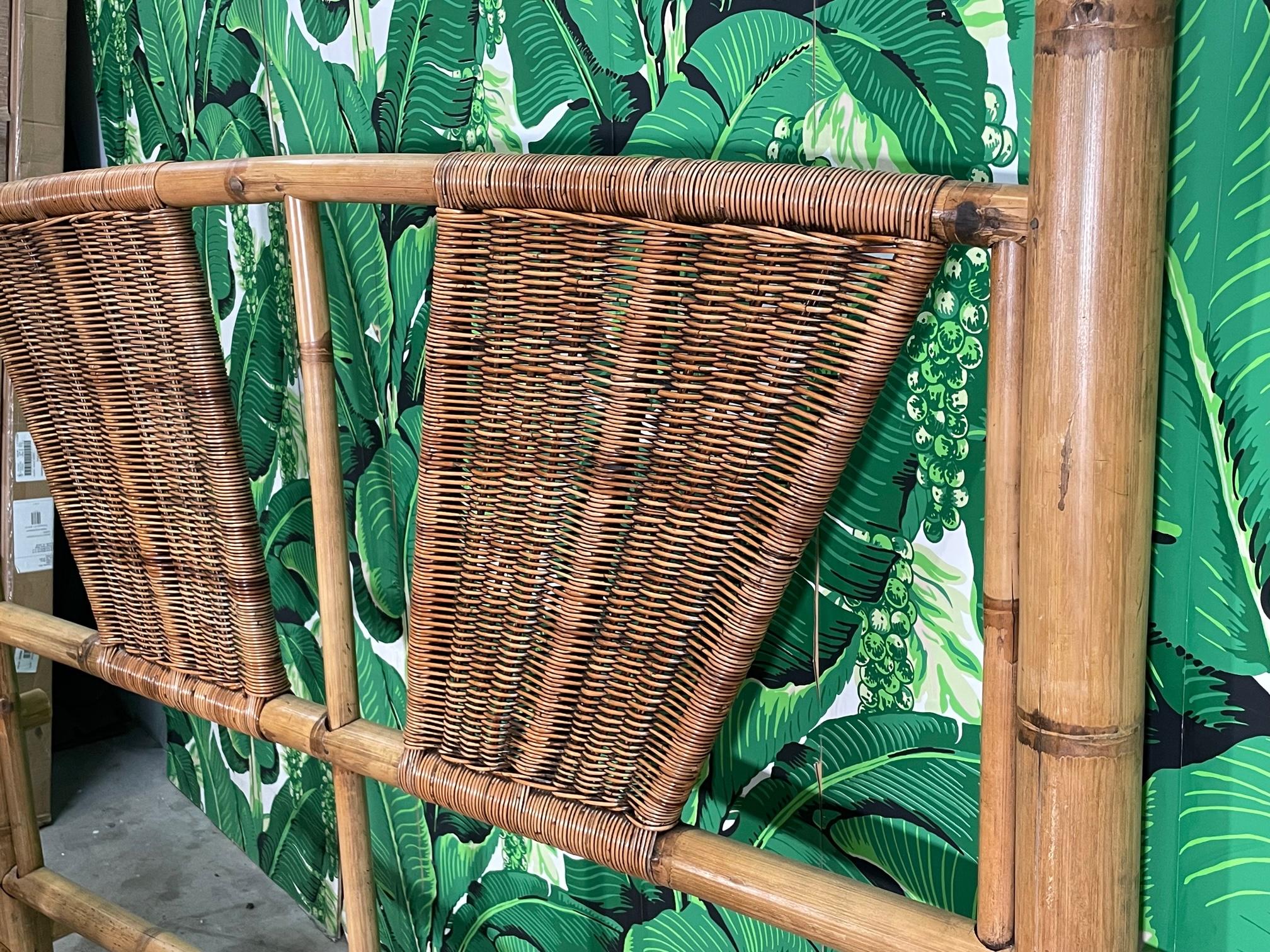 Bamboo and Rattan Queen Size Canopy Bed In Good Condition In Jacksonville, FL