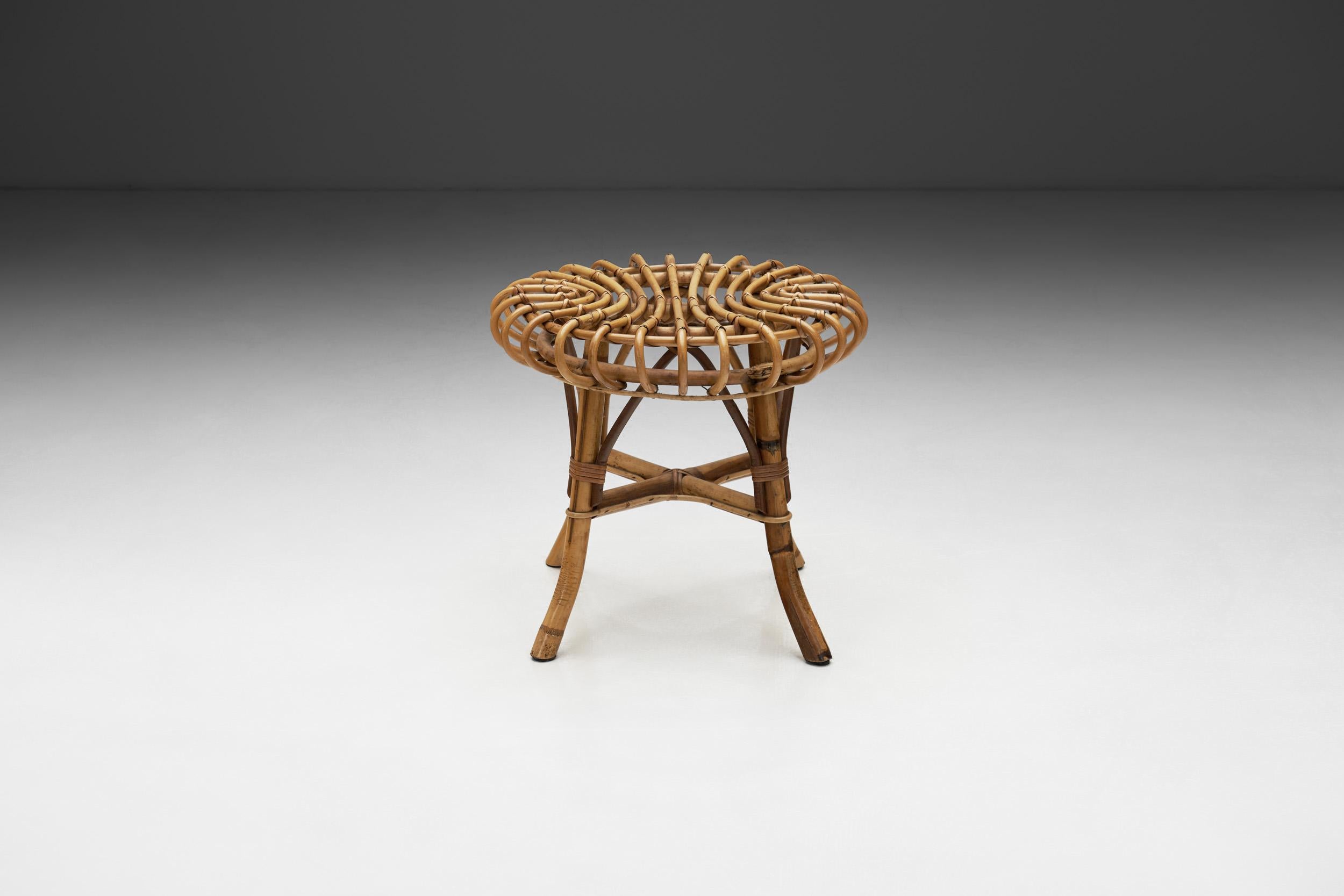 Hocker aus Bambus und Rattan von Franco Albini (Attr.), Italien 1960er Jahre (Moderne der Mitte des Jahrhunderts) im Angebot