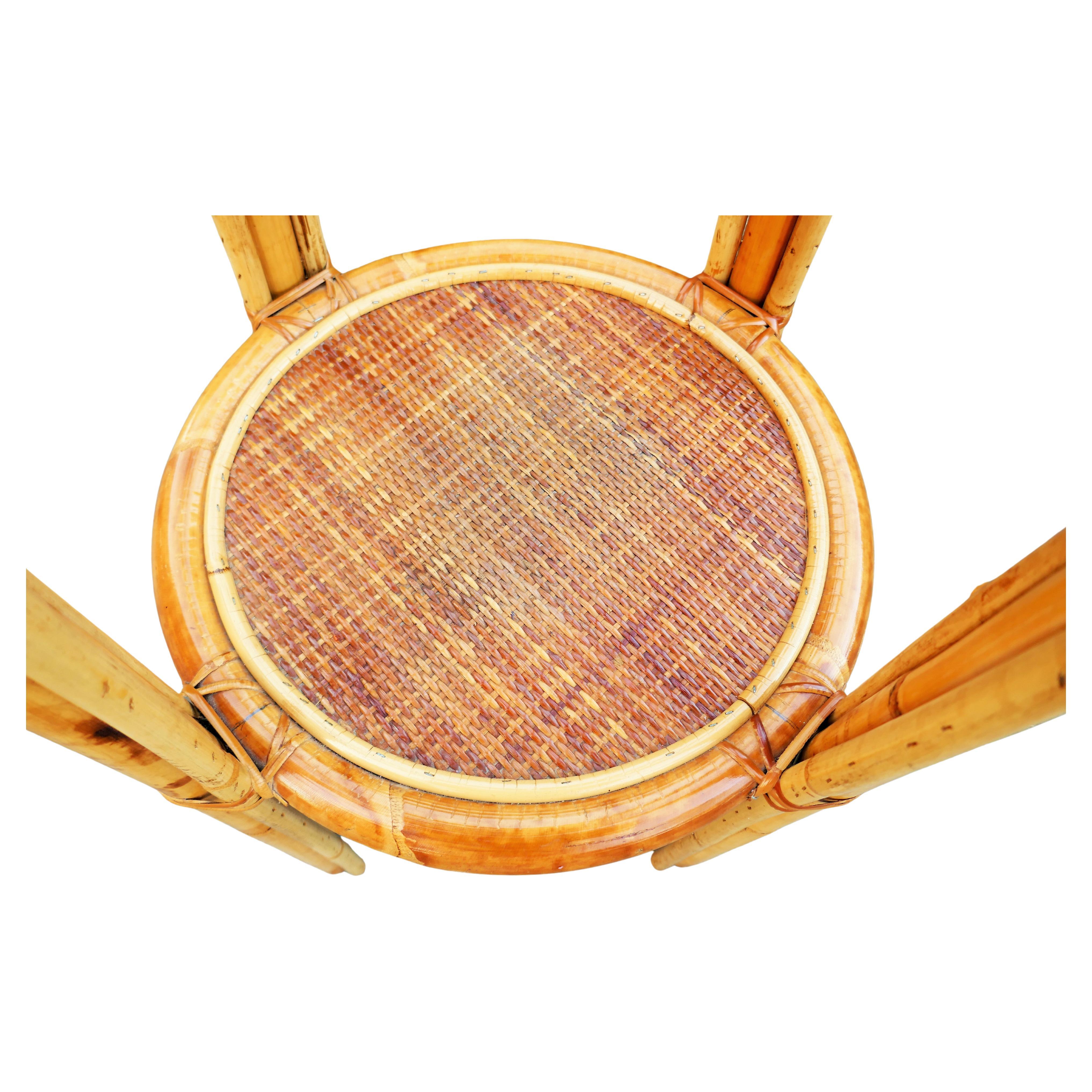 Bamboo and rattan vase stand in vendita 3