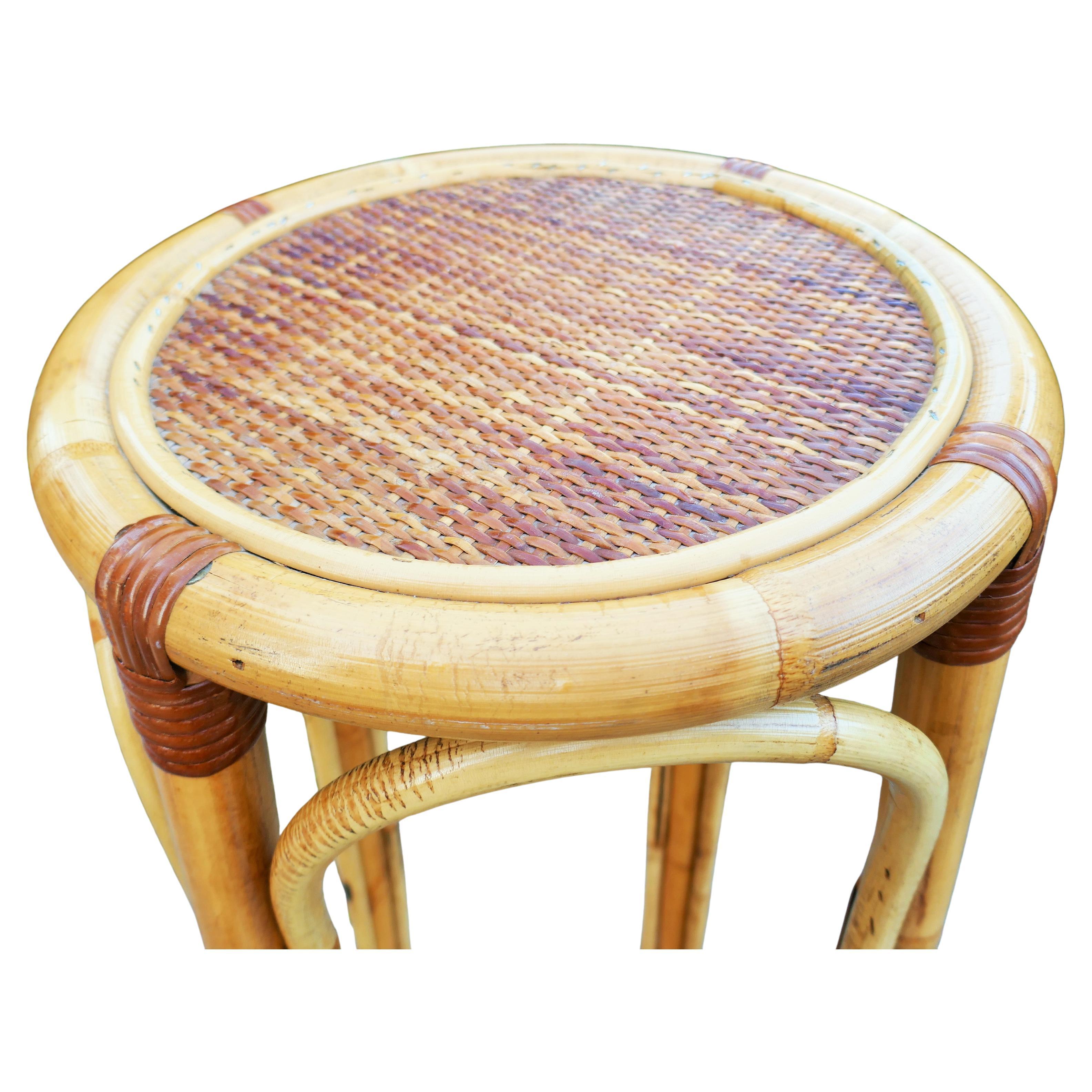 Bambù Bamboo and rattan vase stand in vendita