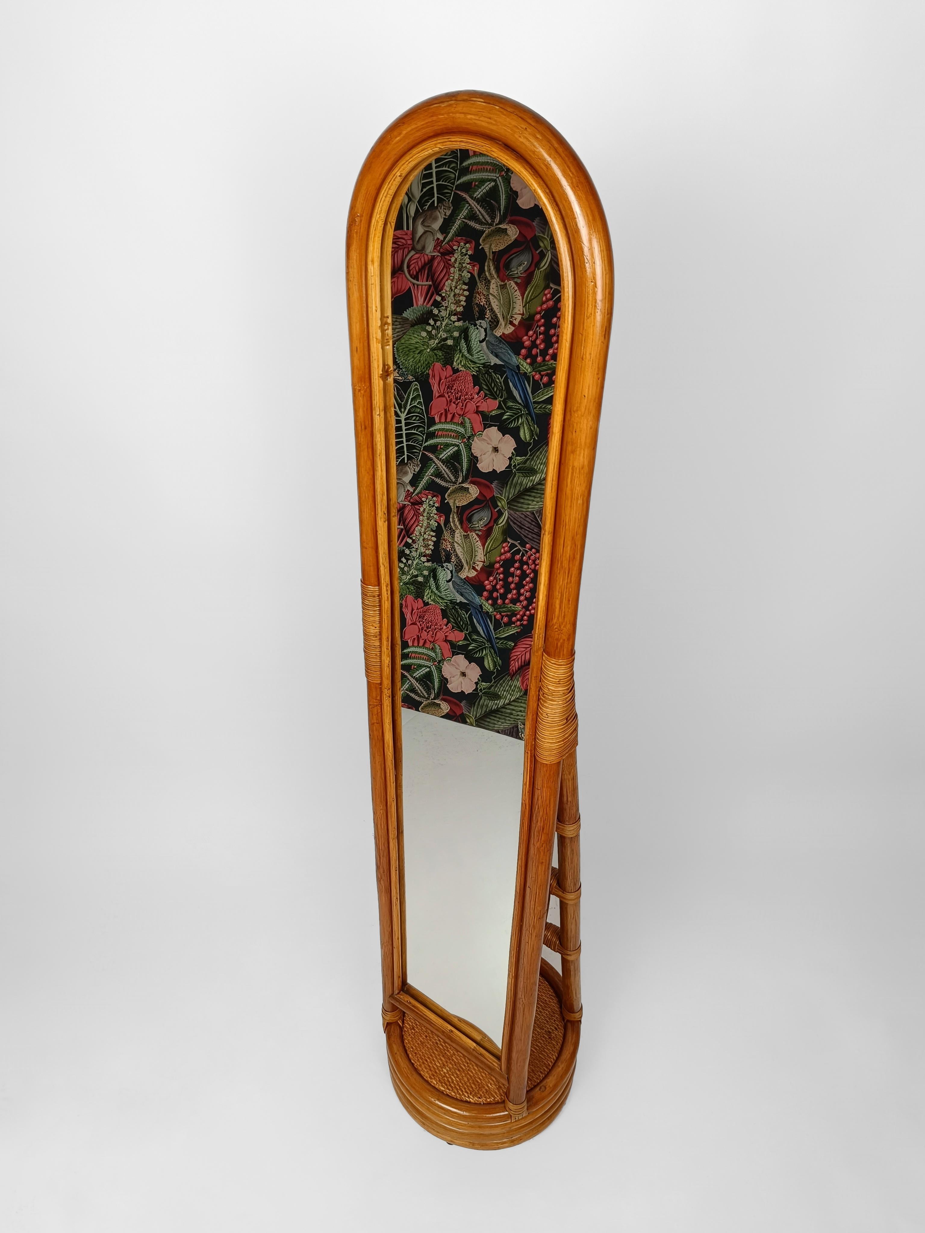 Bamboo and Rattan Woven  Full-length Rotating Floor Mirror, Italy 1970s For Sale 1