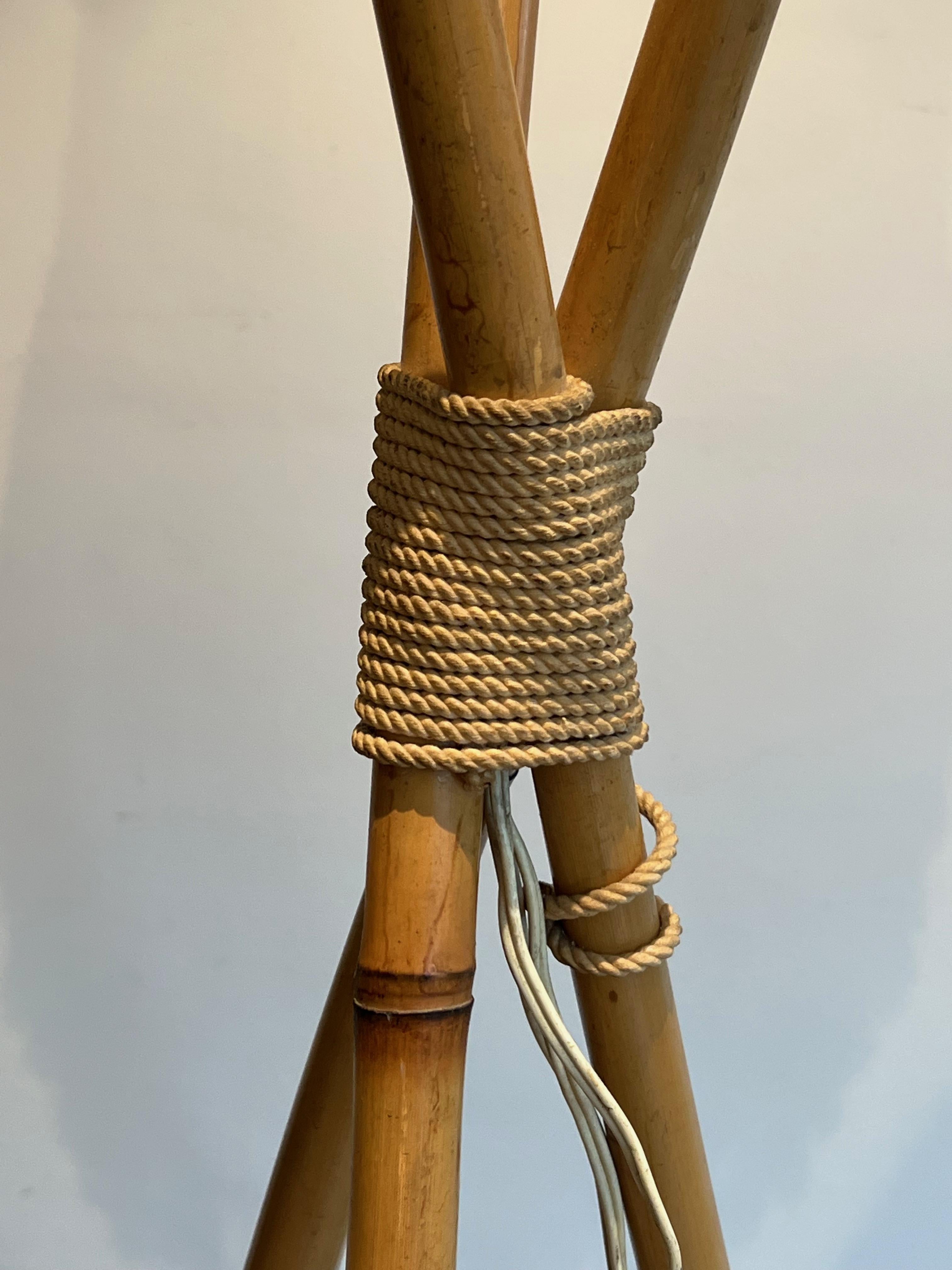 Bamboo and Rope 3 Lights Floor Lamp, French Work in the Style of Audoux Minet In Good Condition For Sale In Marcq-en-Barœul, Hauts-de-France