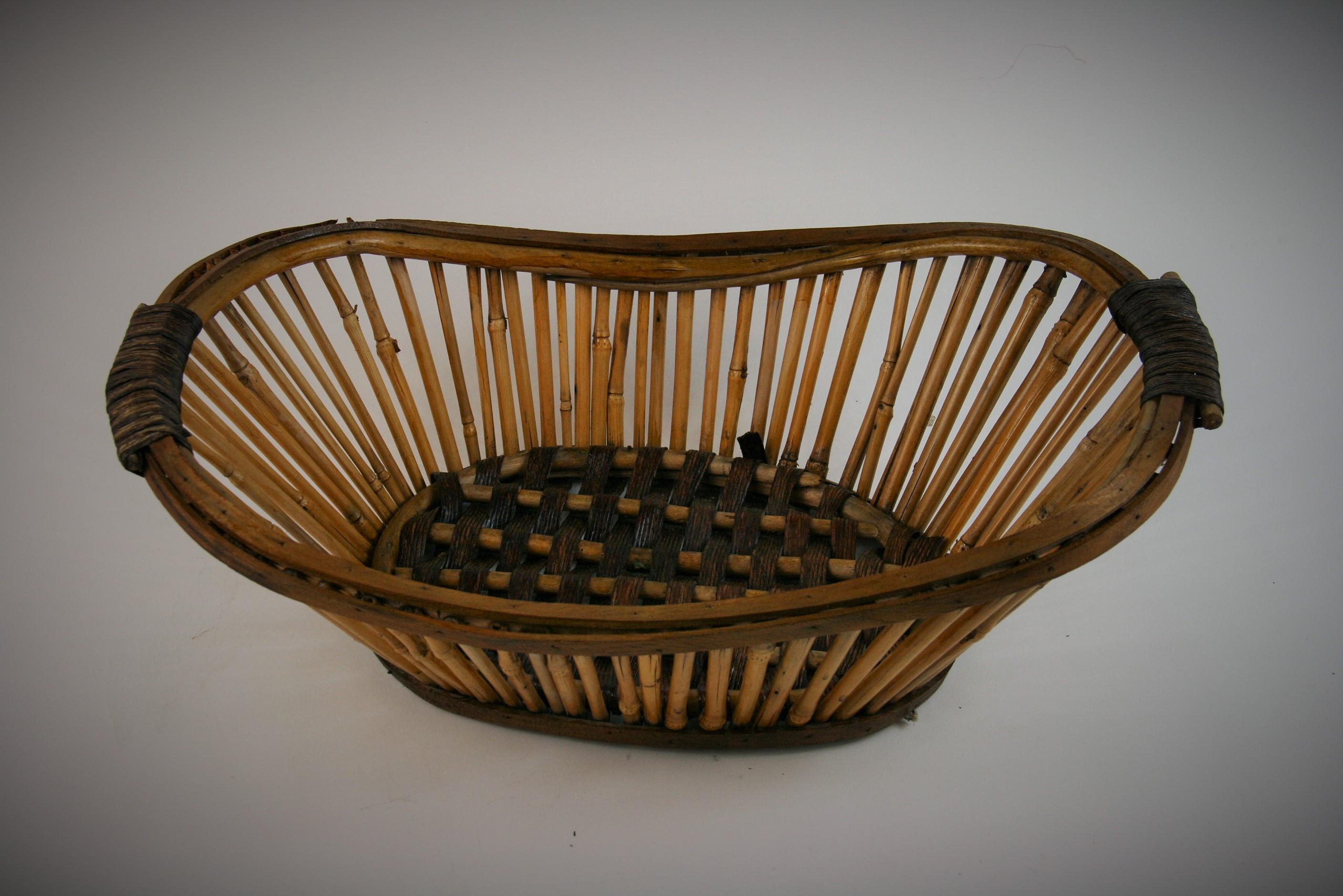 8-265 handmade bamboo and wicker fruit basked with dark wicker woven bottom.