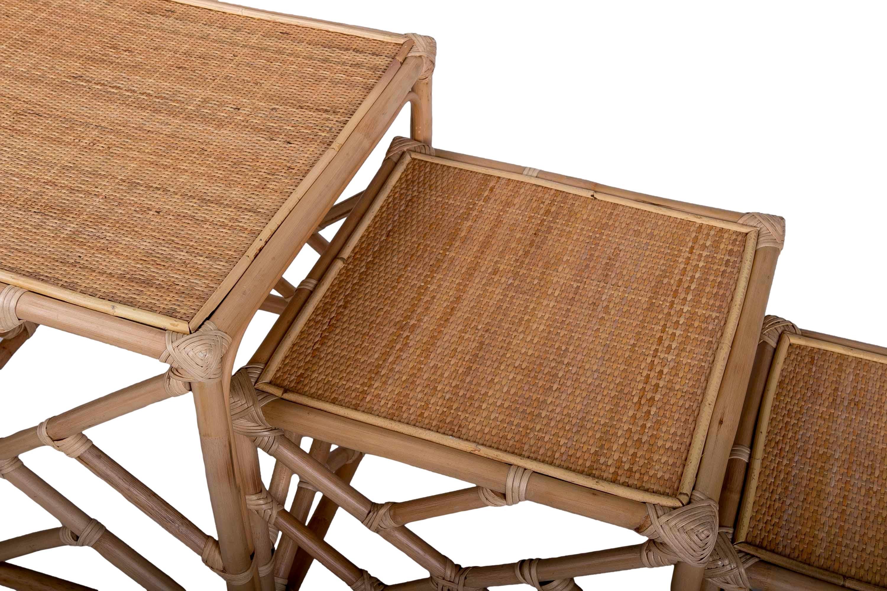 Bamboo and wicker Nesting Table Consisting of Three Tables in Different Sizes For Sale 10