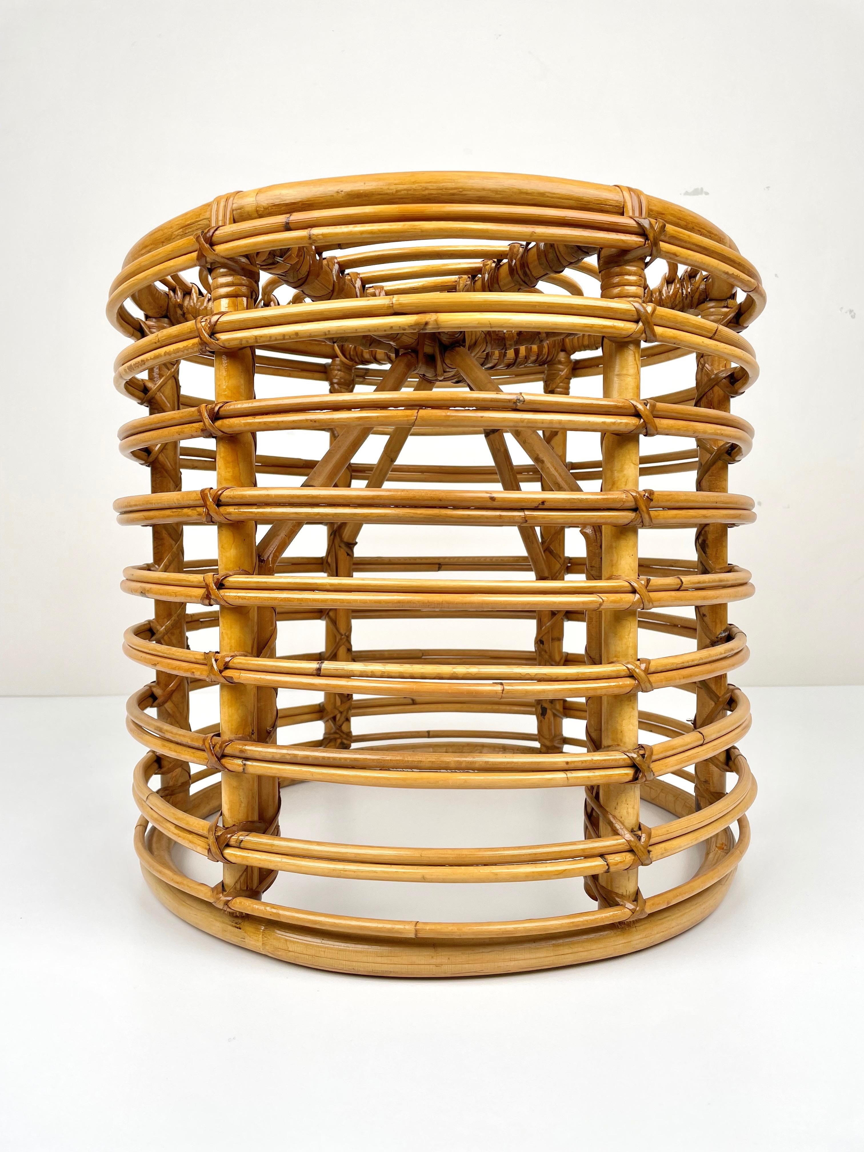 Bamboo and Wicker Round Pouf Stool, Italy 1960s In Good Condition In Rome, IT