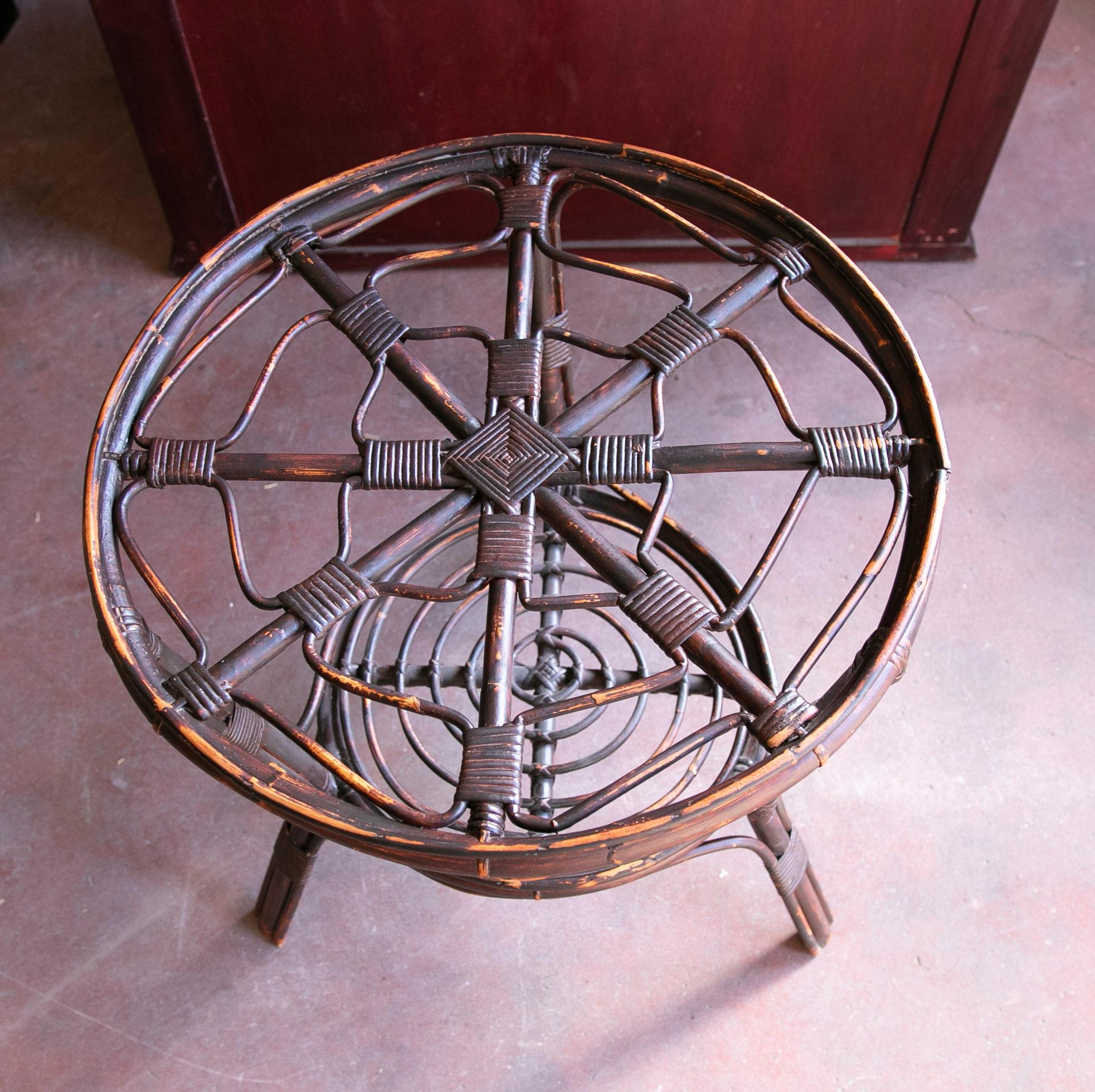 Bamboo and Wicker Round Table  For Sale 7