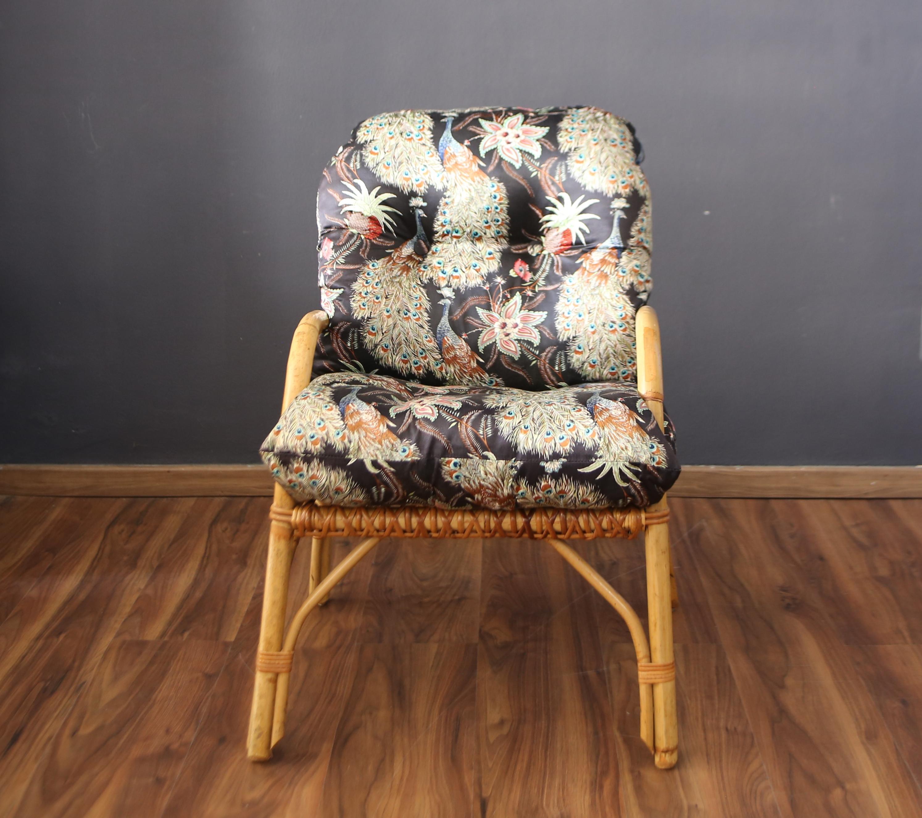 Mid-Century Modern Bamboo armchair with silk cushions from the 1970s made in Italy For Sale
