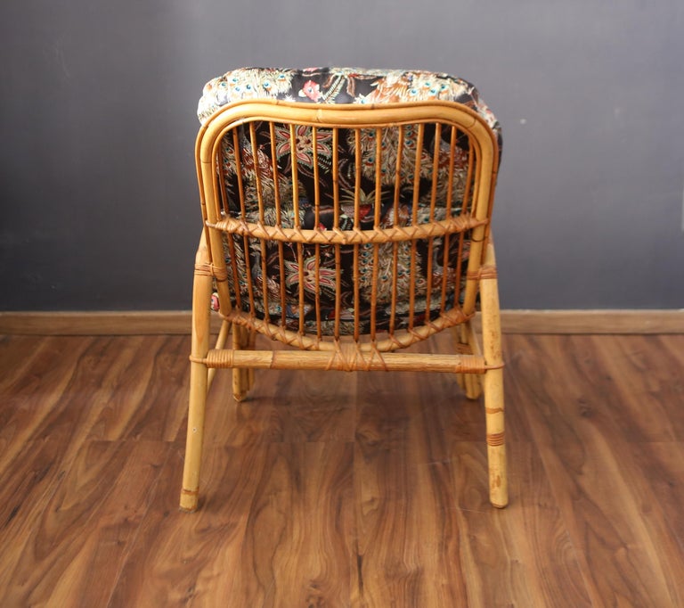 Bambussessel mit Seidenkissen aus den 1970er Jahren, hergestellt in Italien  im Angebot bei 1stDibs Deutschland