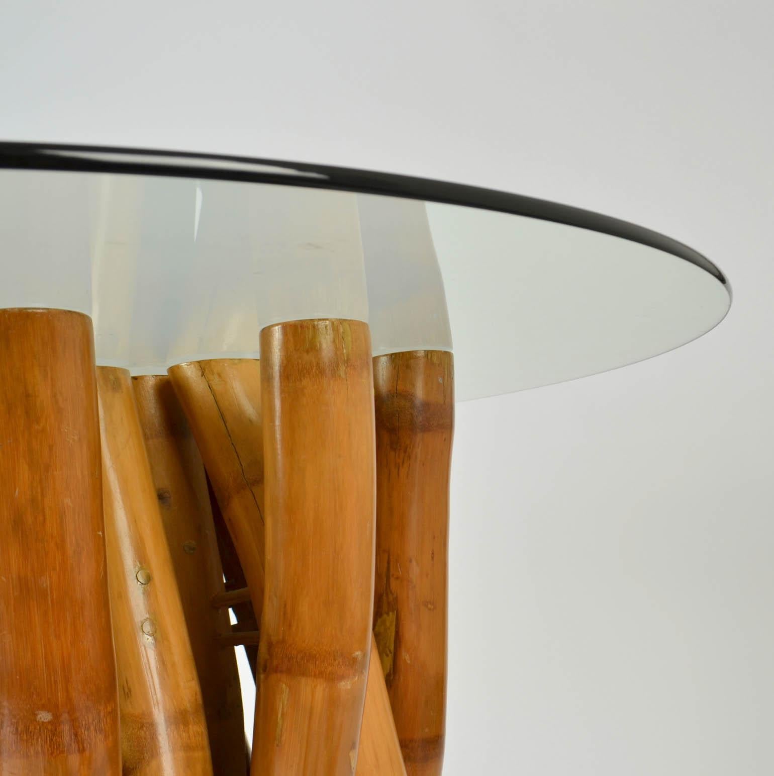 Mesa de Comedor Redonda con Base de Bambú y Tapa de Cristal en venta 7