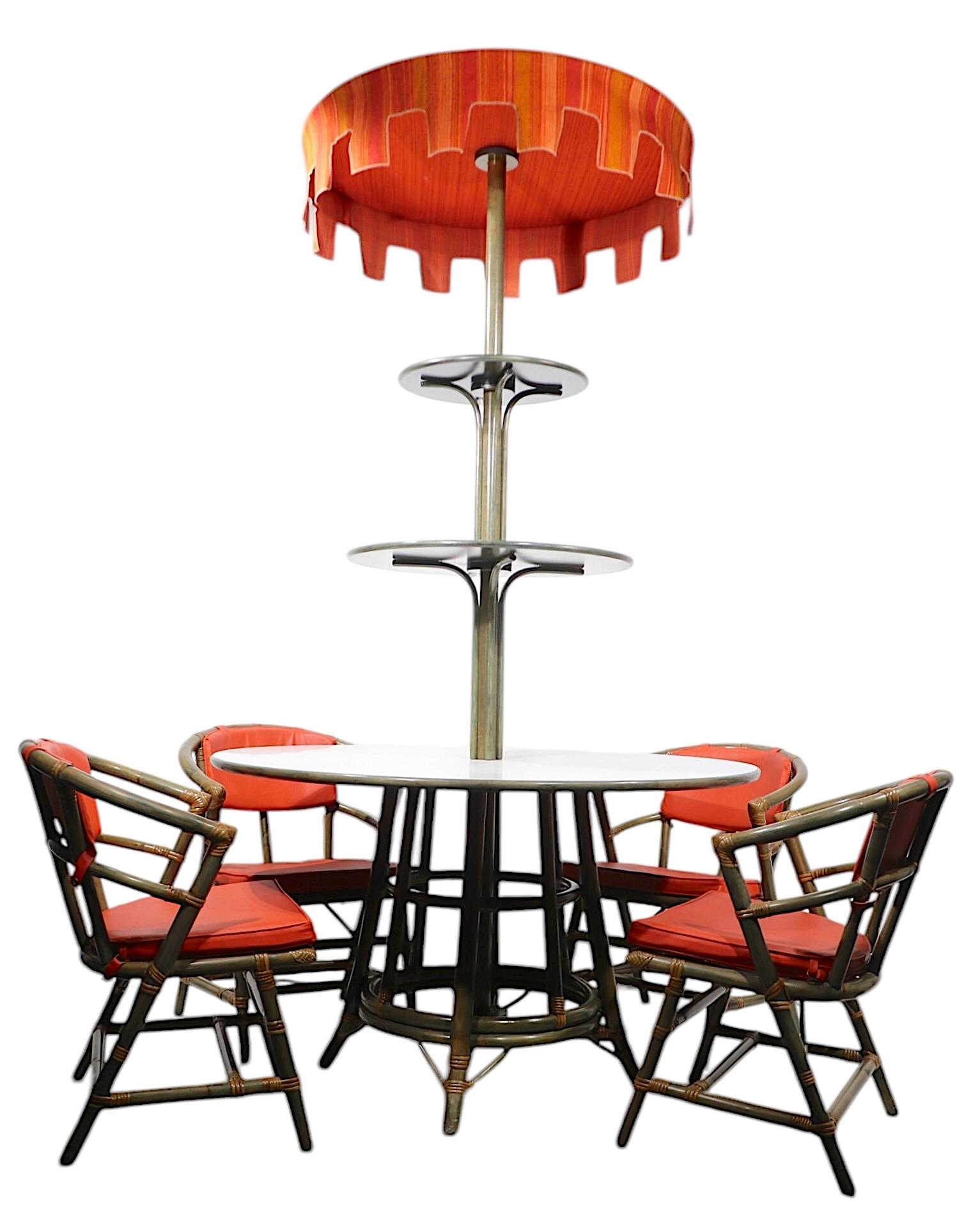 Ensemble de dînette en bambou de style bistro du milieu du siècle en Willow and Reed att. à Henry Olko en vente 1